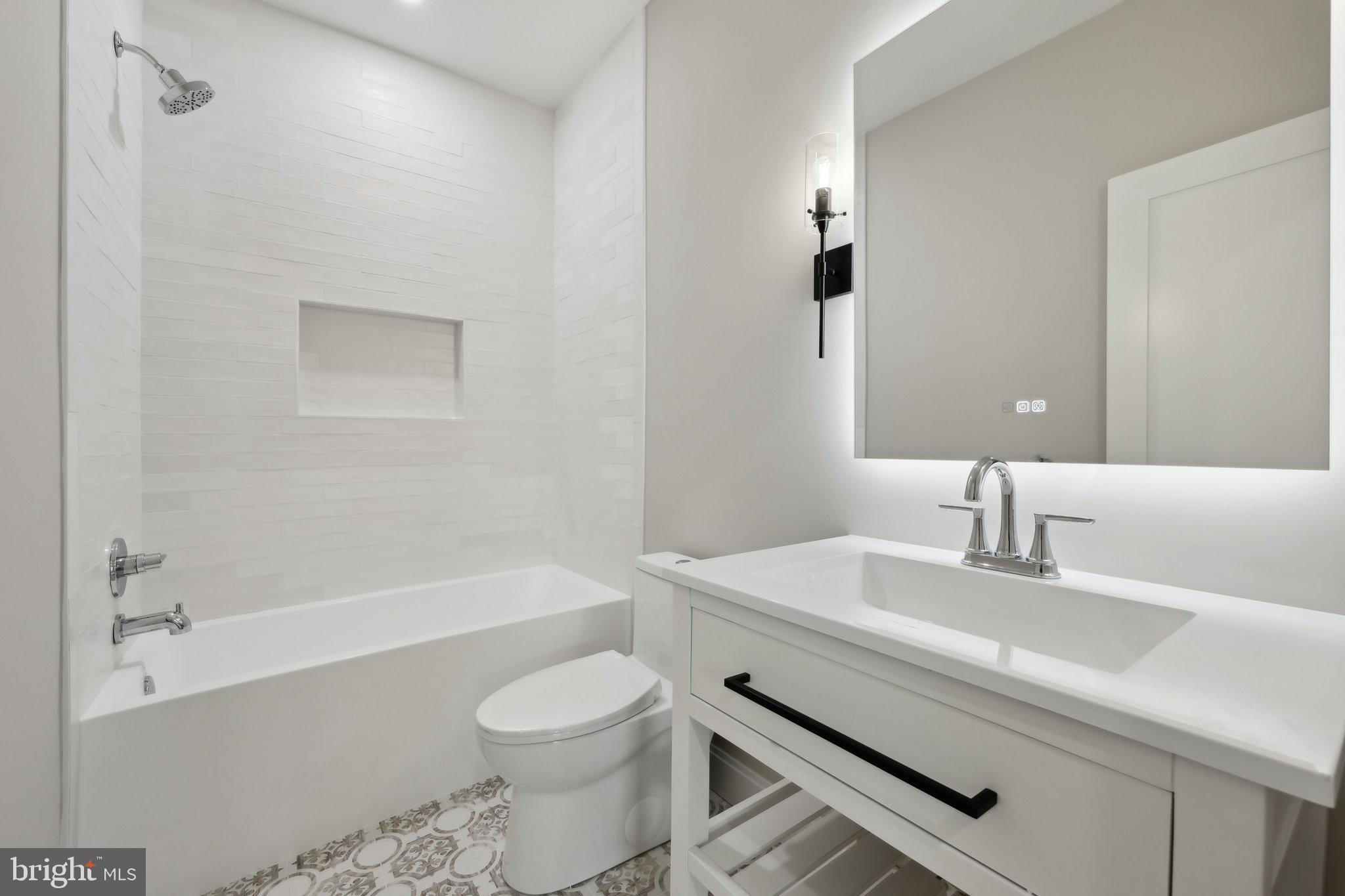 VALE SPRING WOODS - Residential