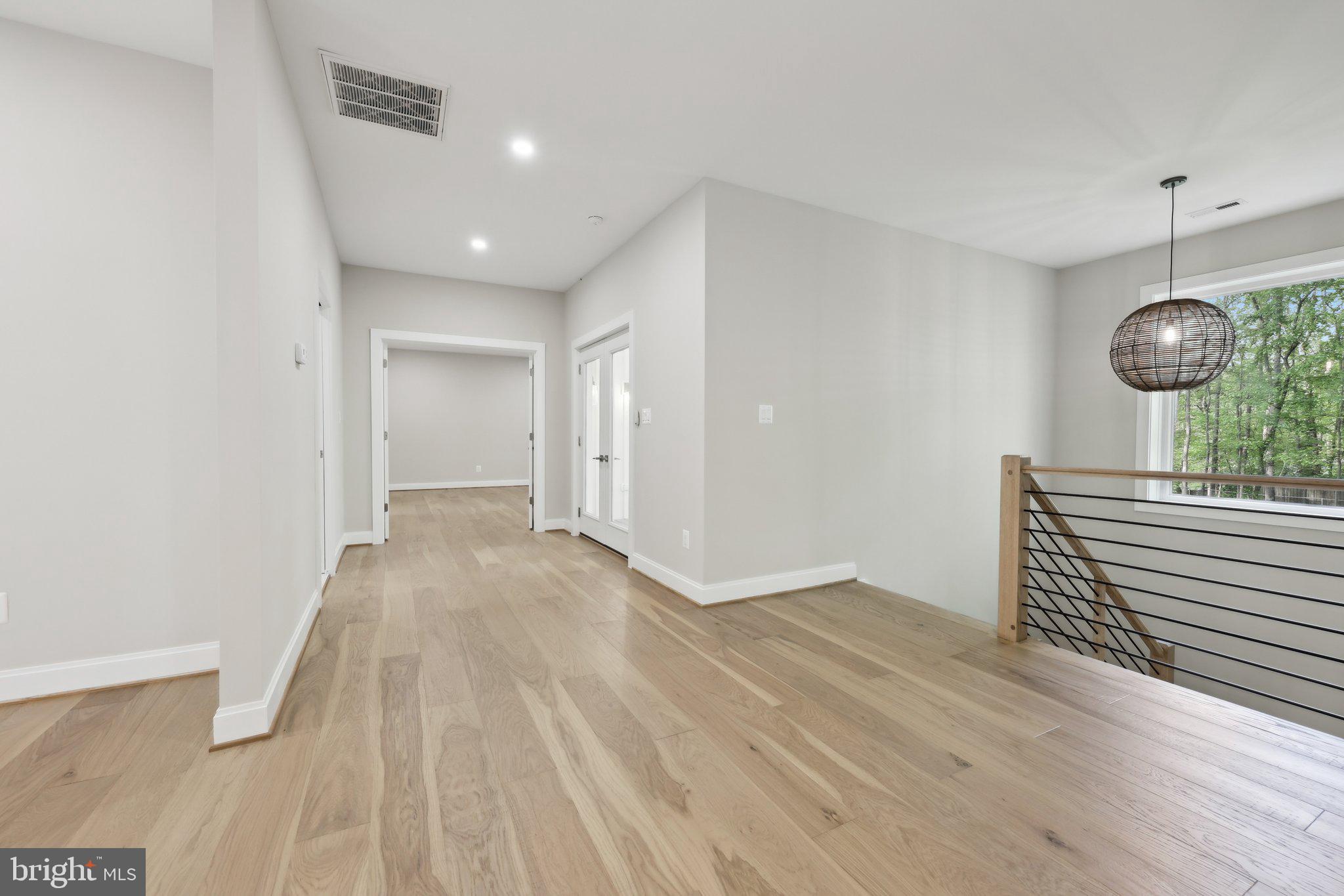 VALE SPRING WOODS - Residential