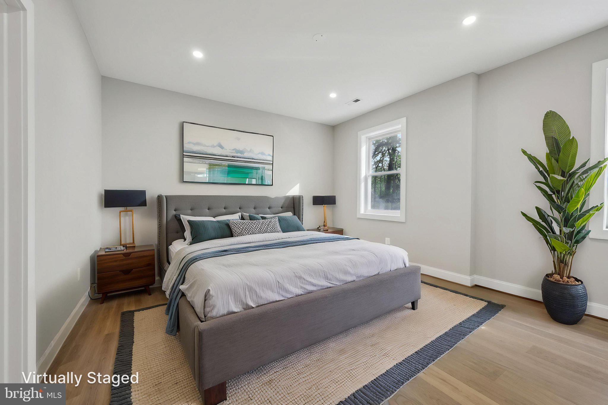 VALE SPRING WOODS - Residential