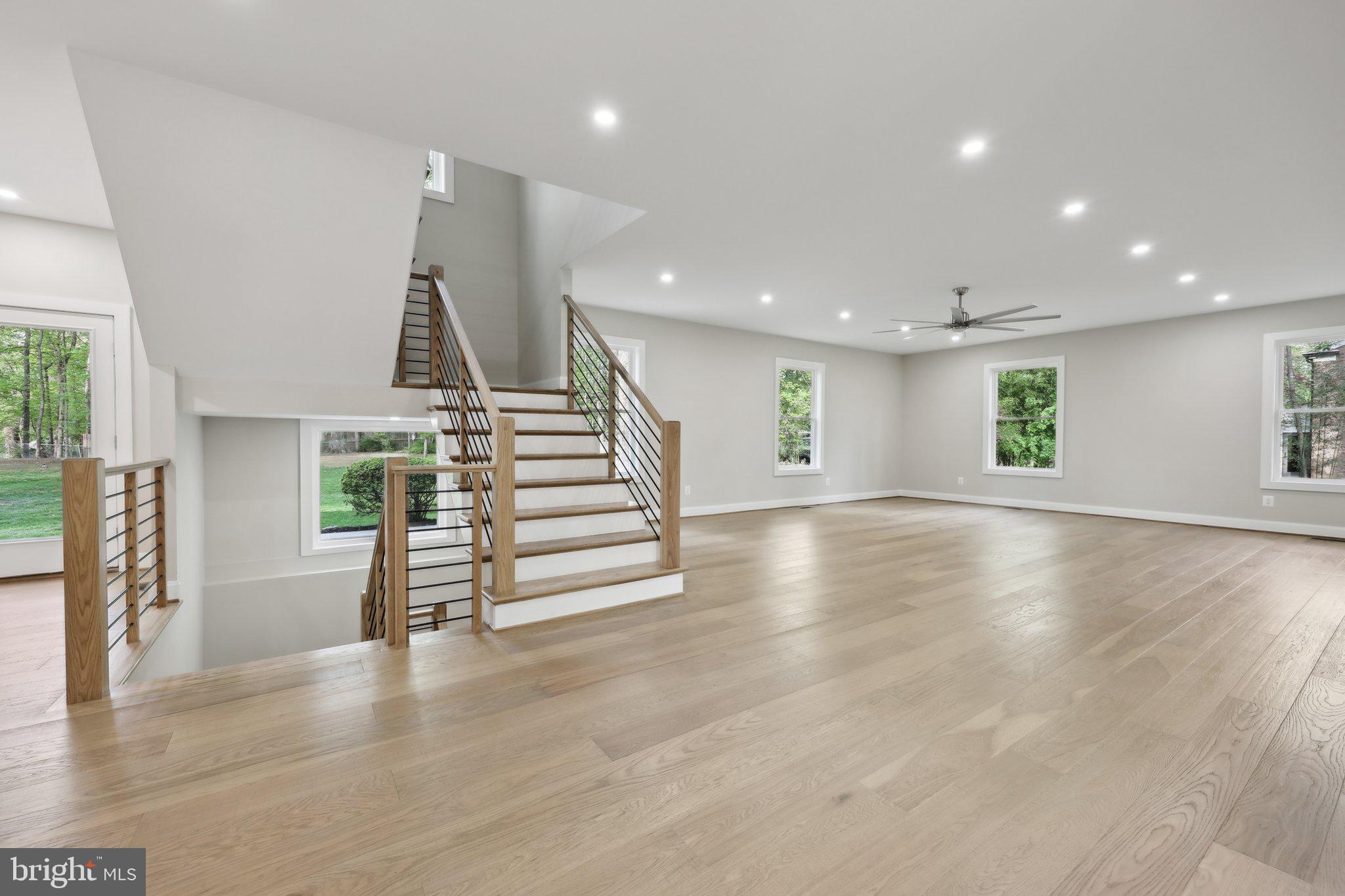 VALE SPRING WOODS - Residential