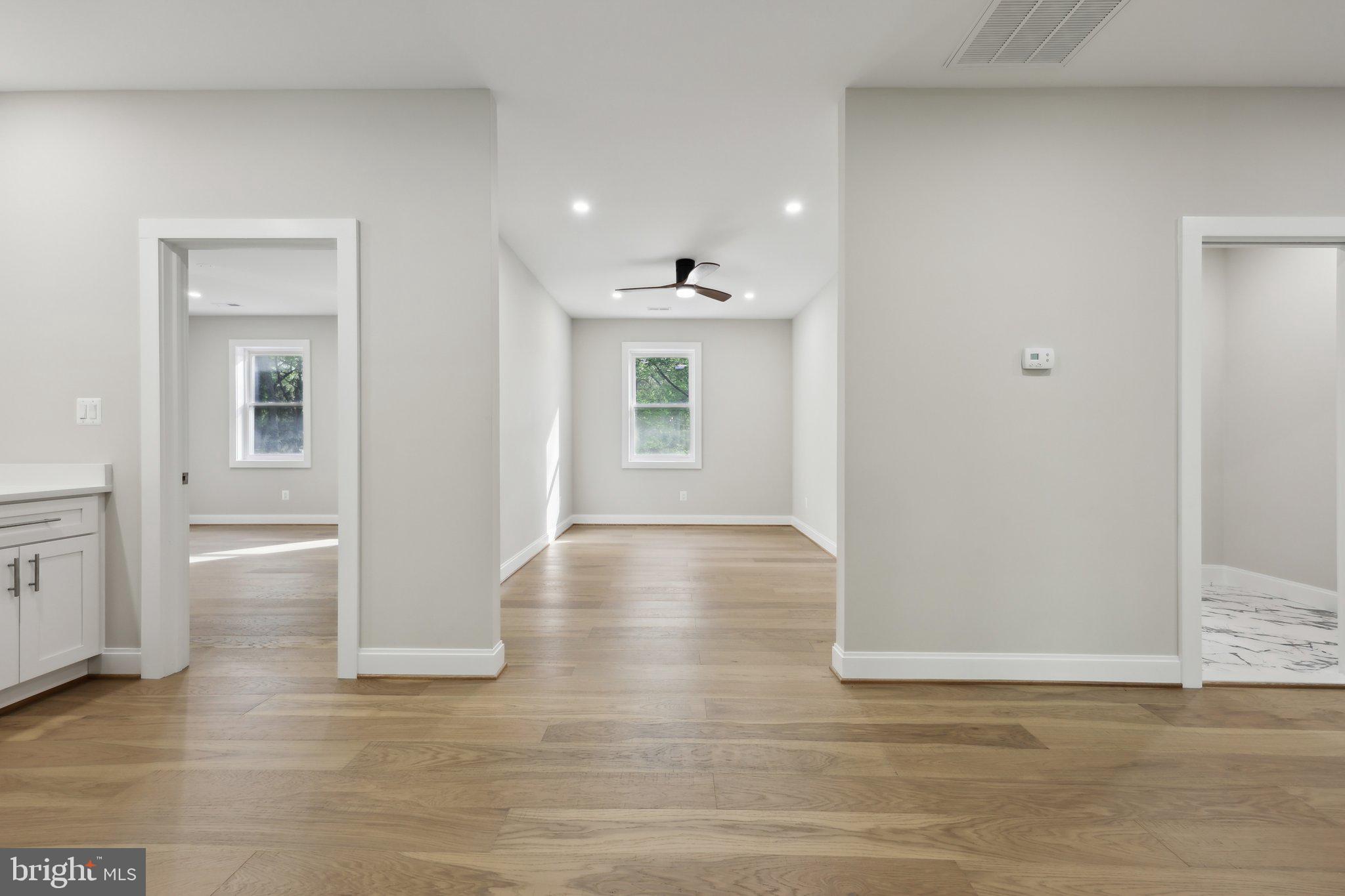 VALE SPRING WOODS - Residential