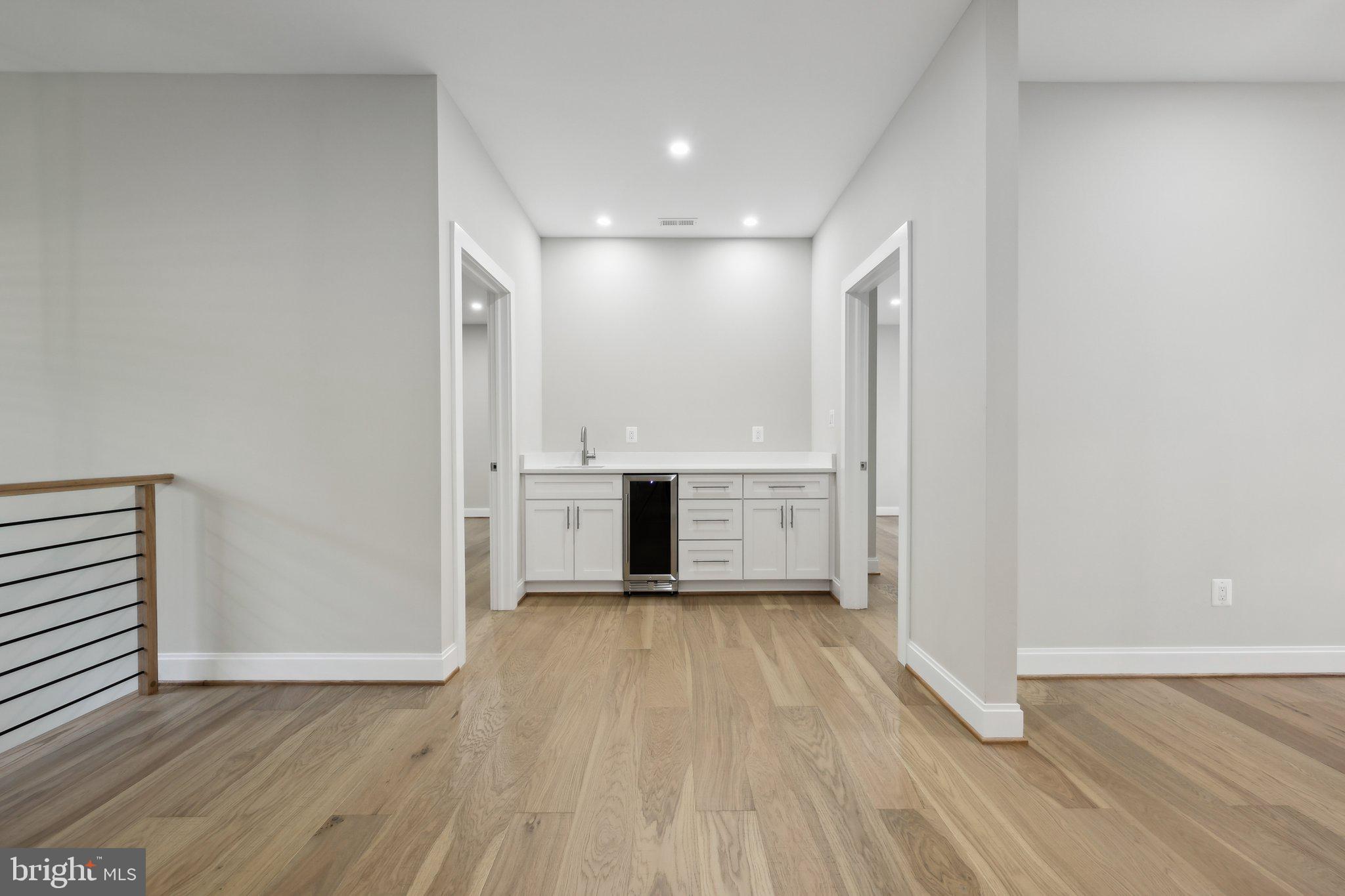 VALE SPRING WOODS - Residential