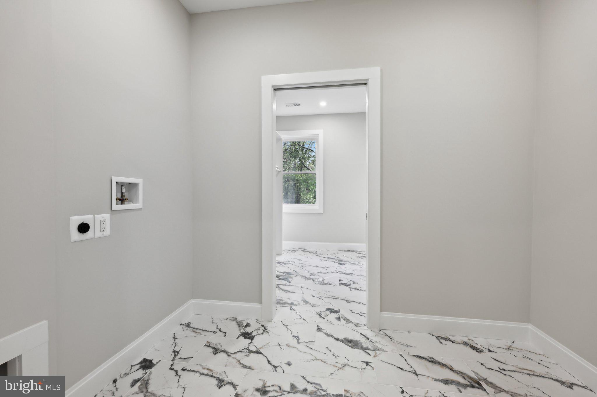 VALE SPRING WOODS - Residential