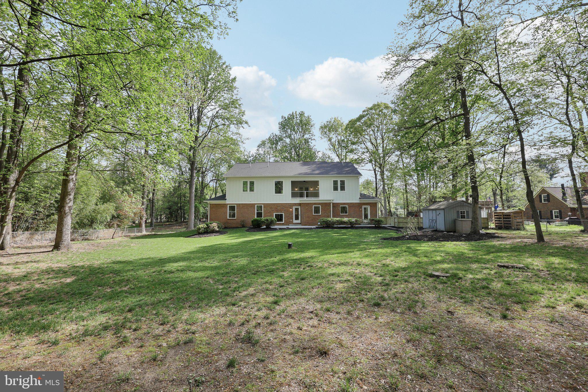 VALE SPRING WOODS - Residential