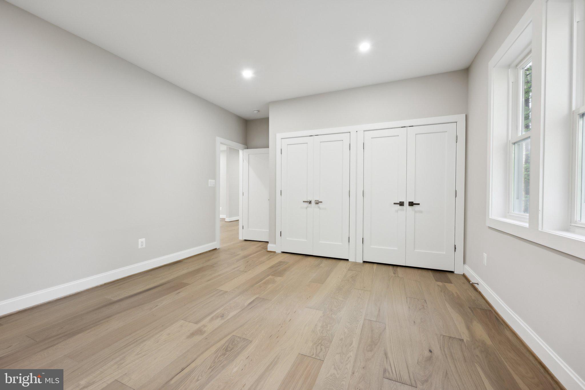 VALE SPRING WOODS - Residential