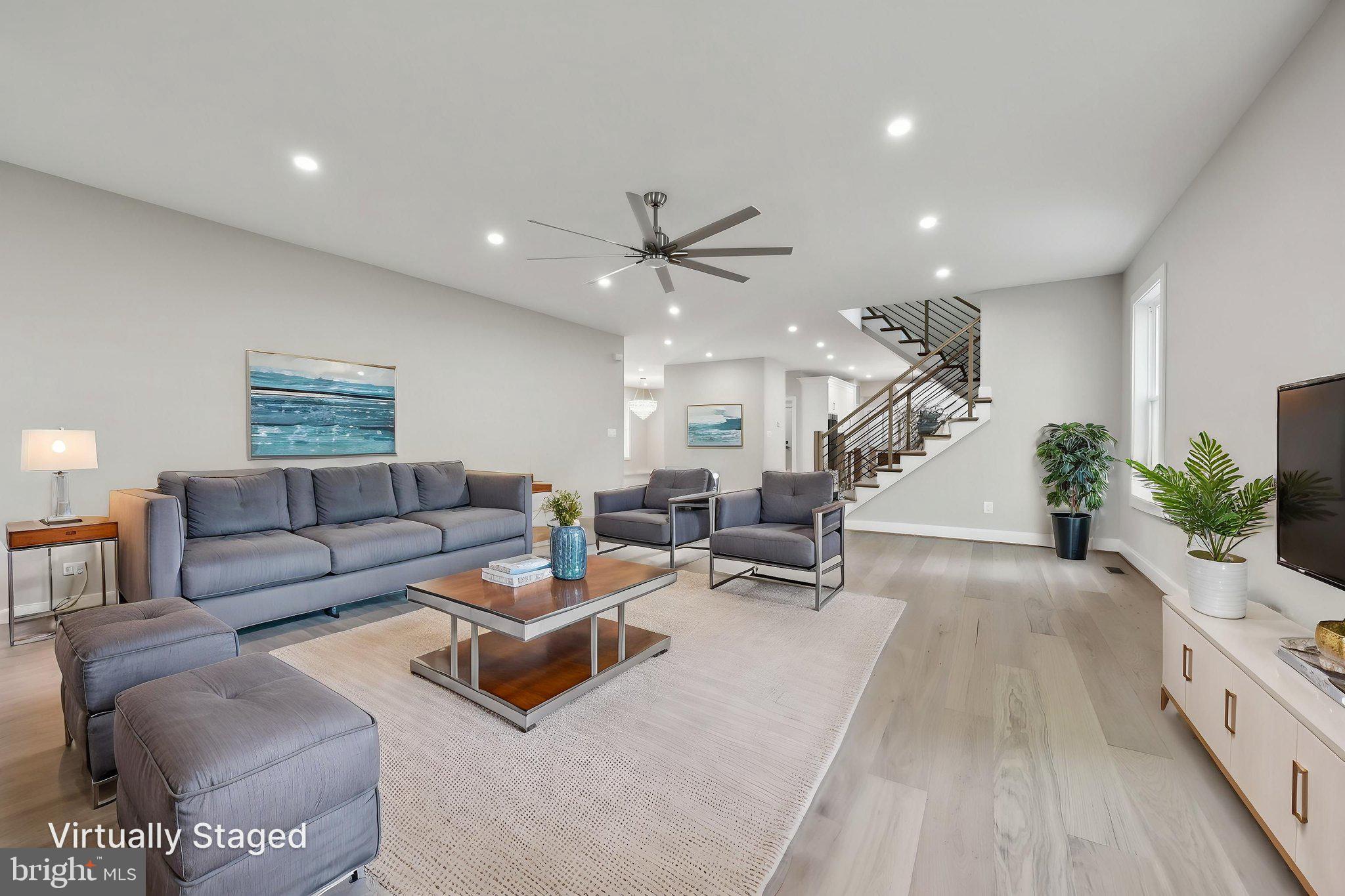 VALE SPRING WOODS - Residential