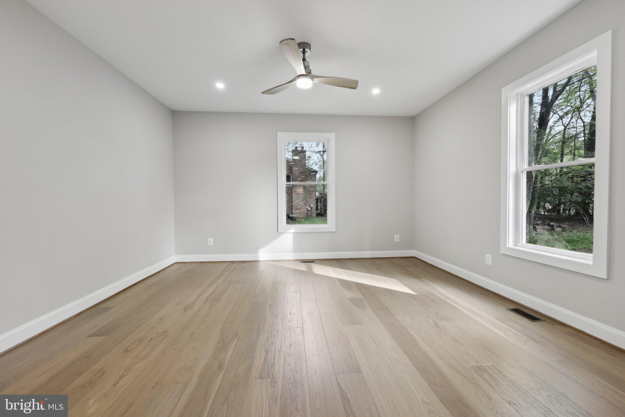 VALE SPRING WOODS - Residential