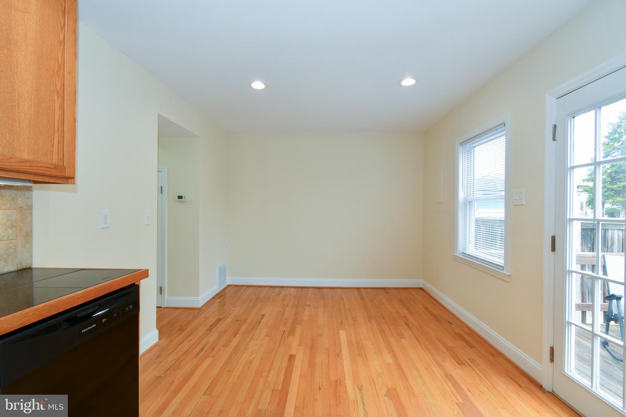 BATTLETOWN - Residential