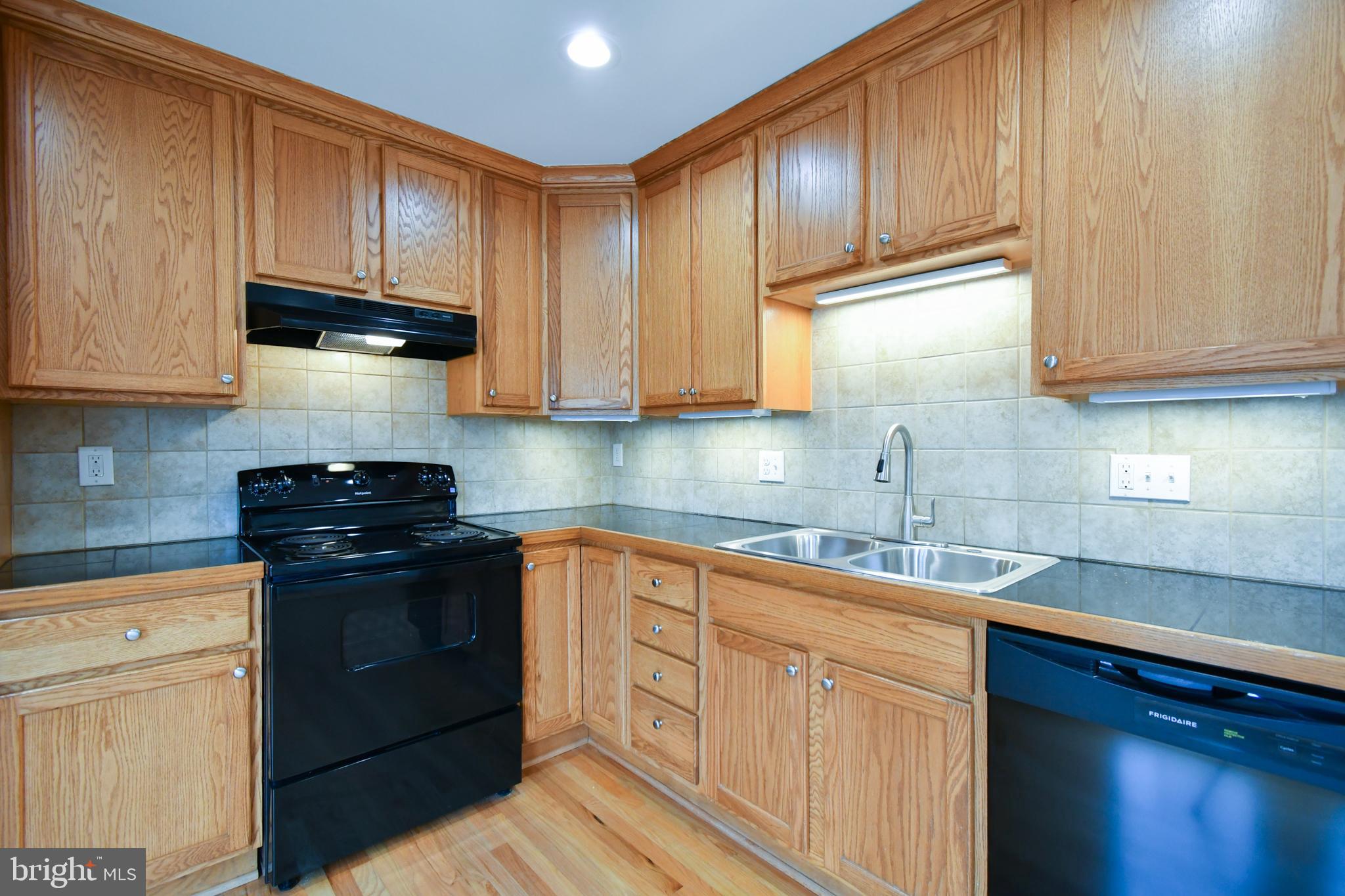 BATTLETOWN - Residential