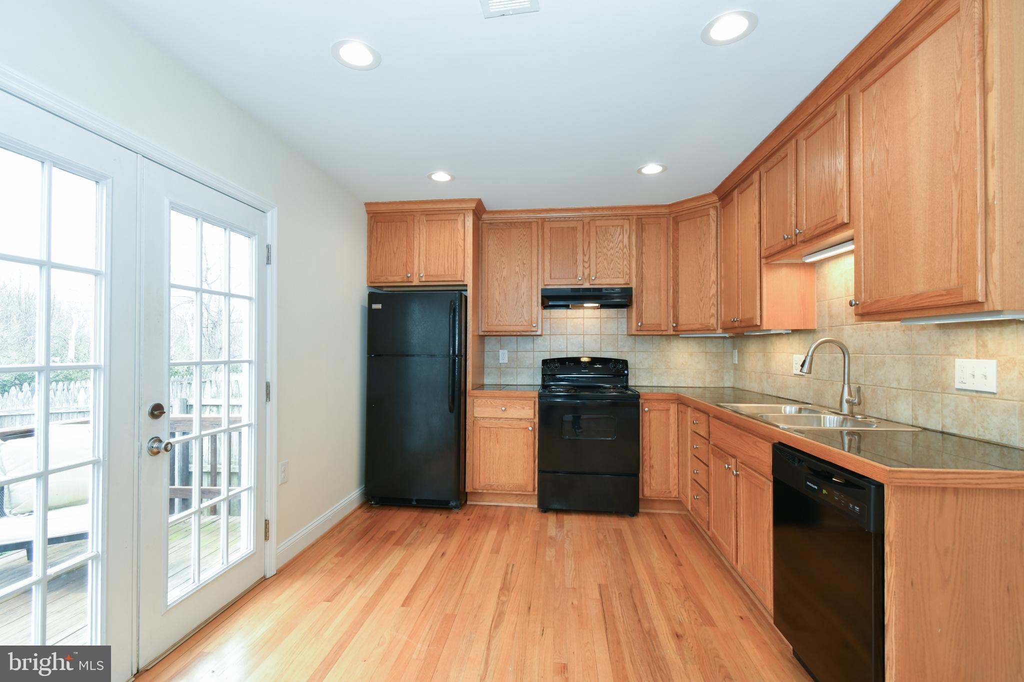 BATTLETOWN - Residential