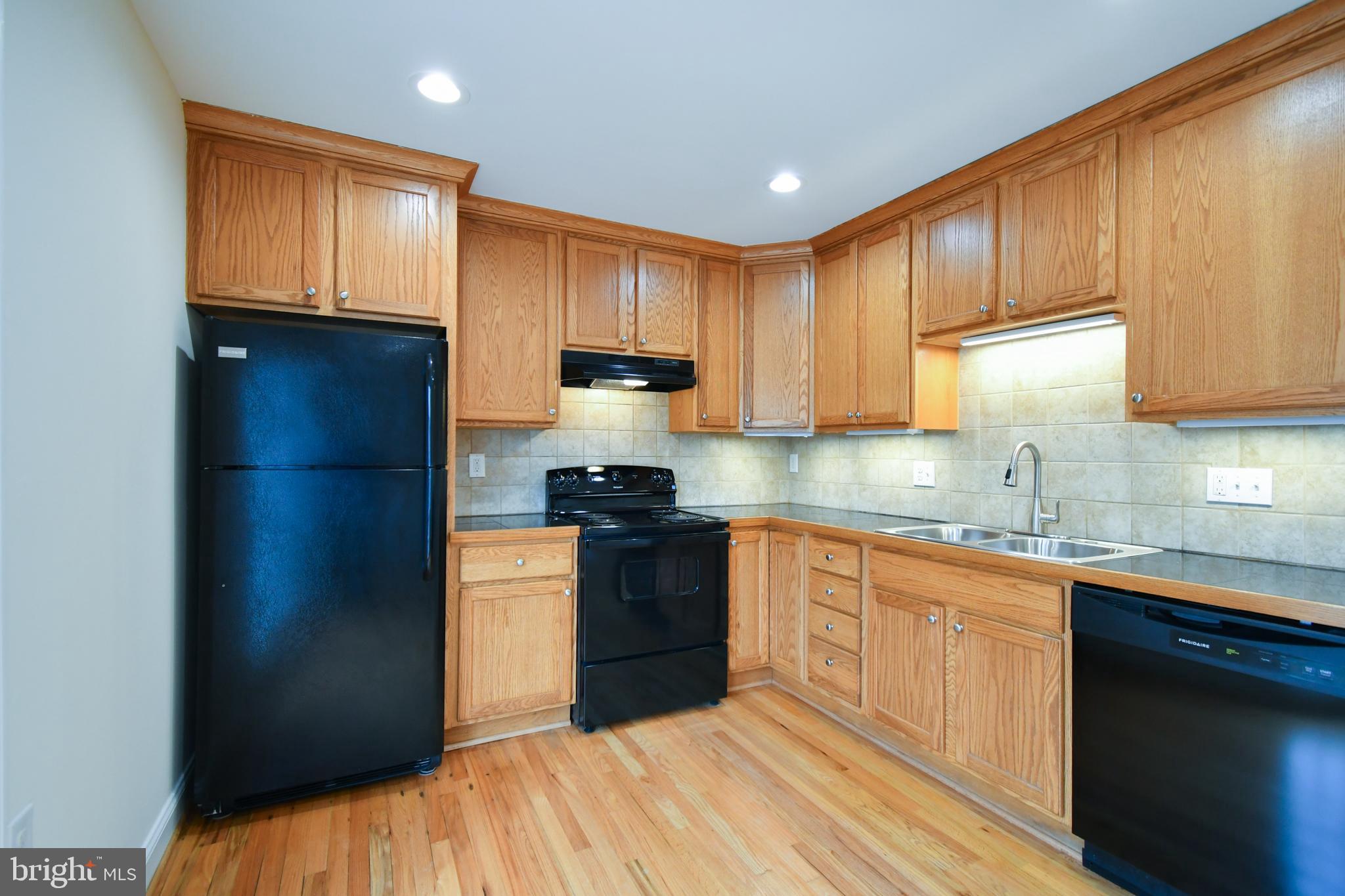 BATTLETOWN - Residential