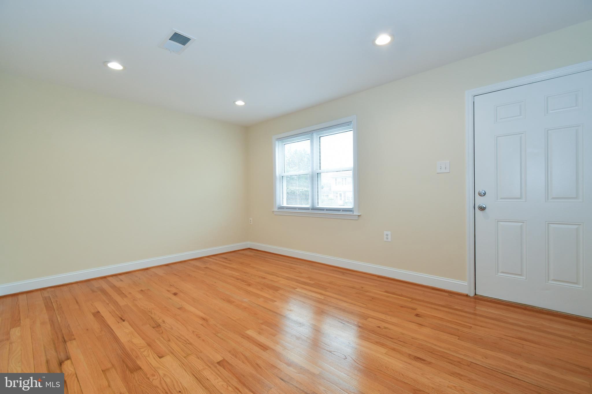 BATTLETOWN - Residential