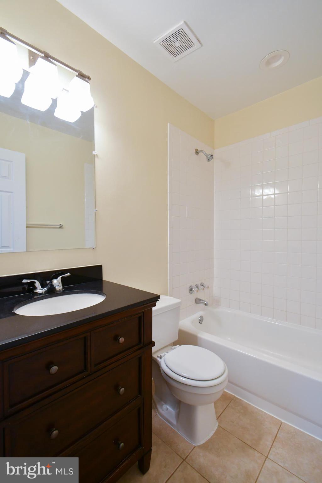 BATTLETOWN - Residential