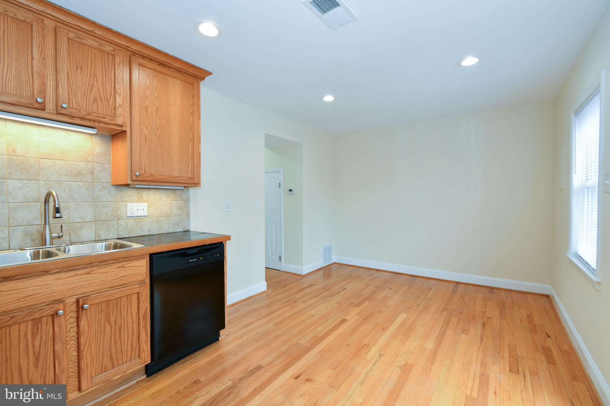 BATTLETOWN - Residential