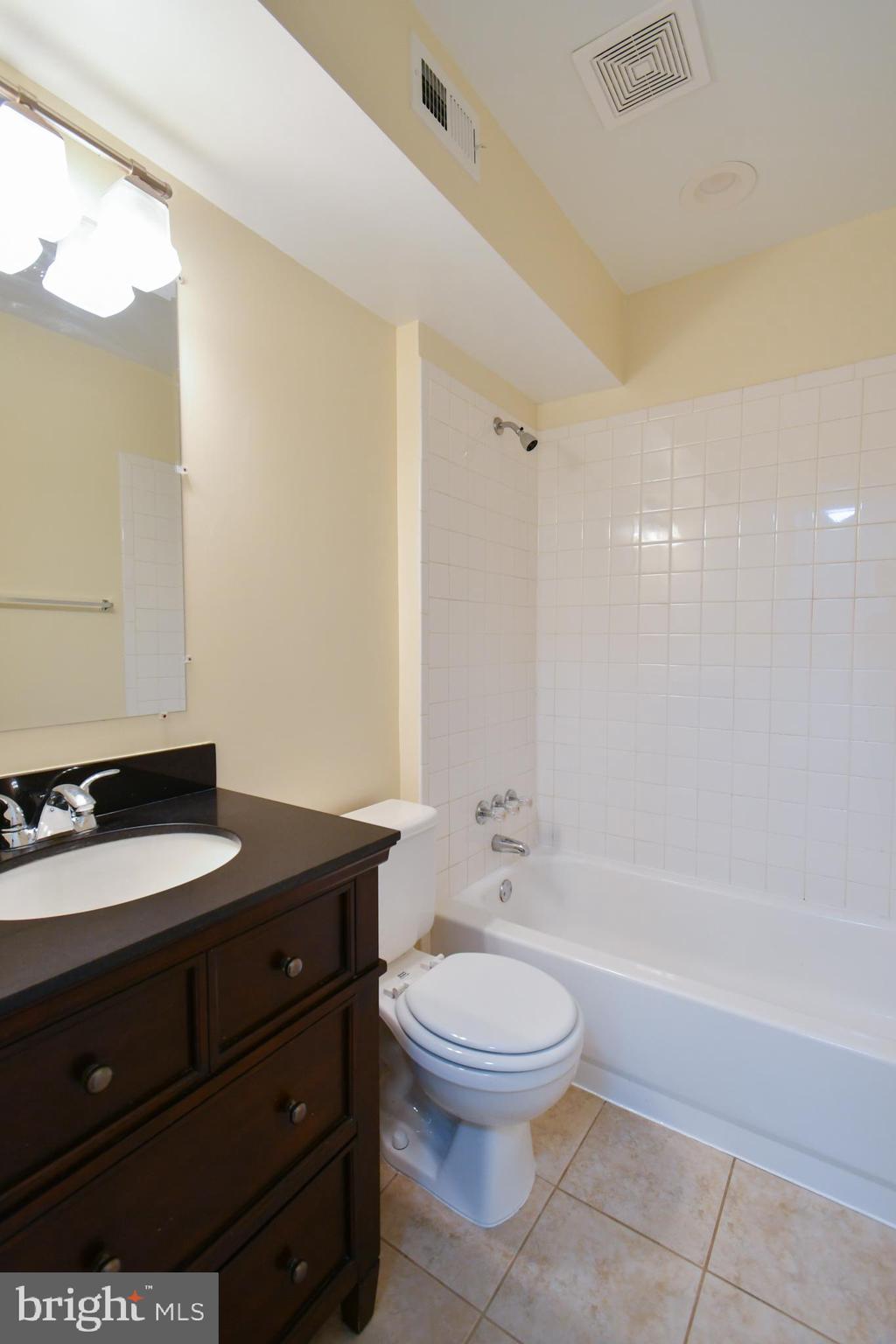 BATTLETOWN - Residential