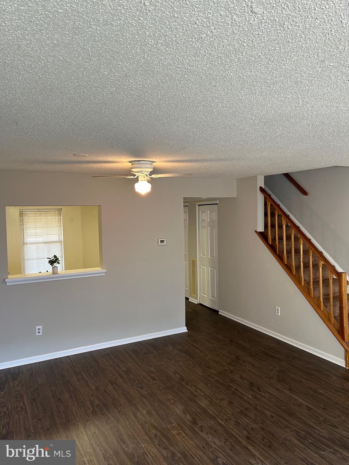 VILLAGE SHIRES - Residential Lease