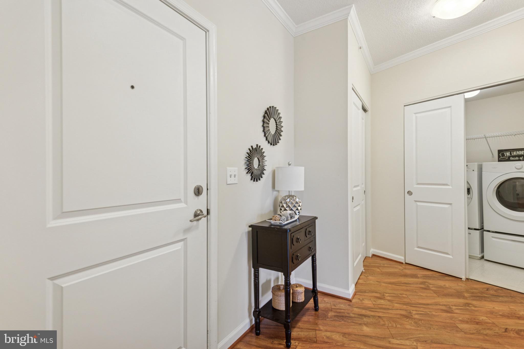 LEISURE WORLD - Residential