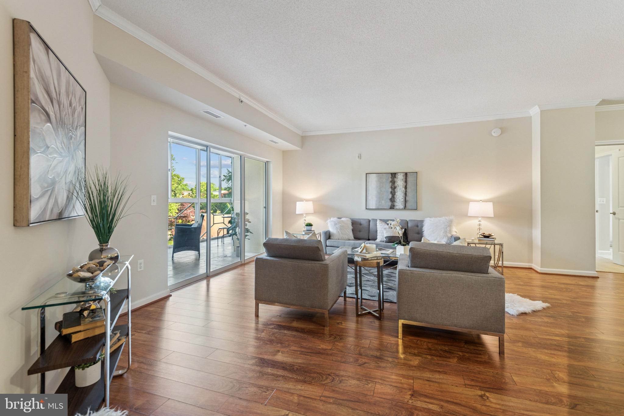 LEISURE WORLD - Residential