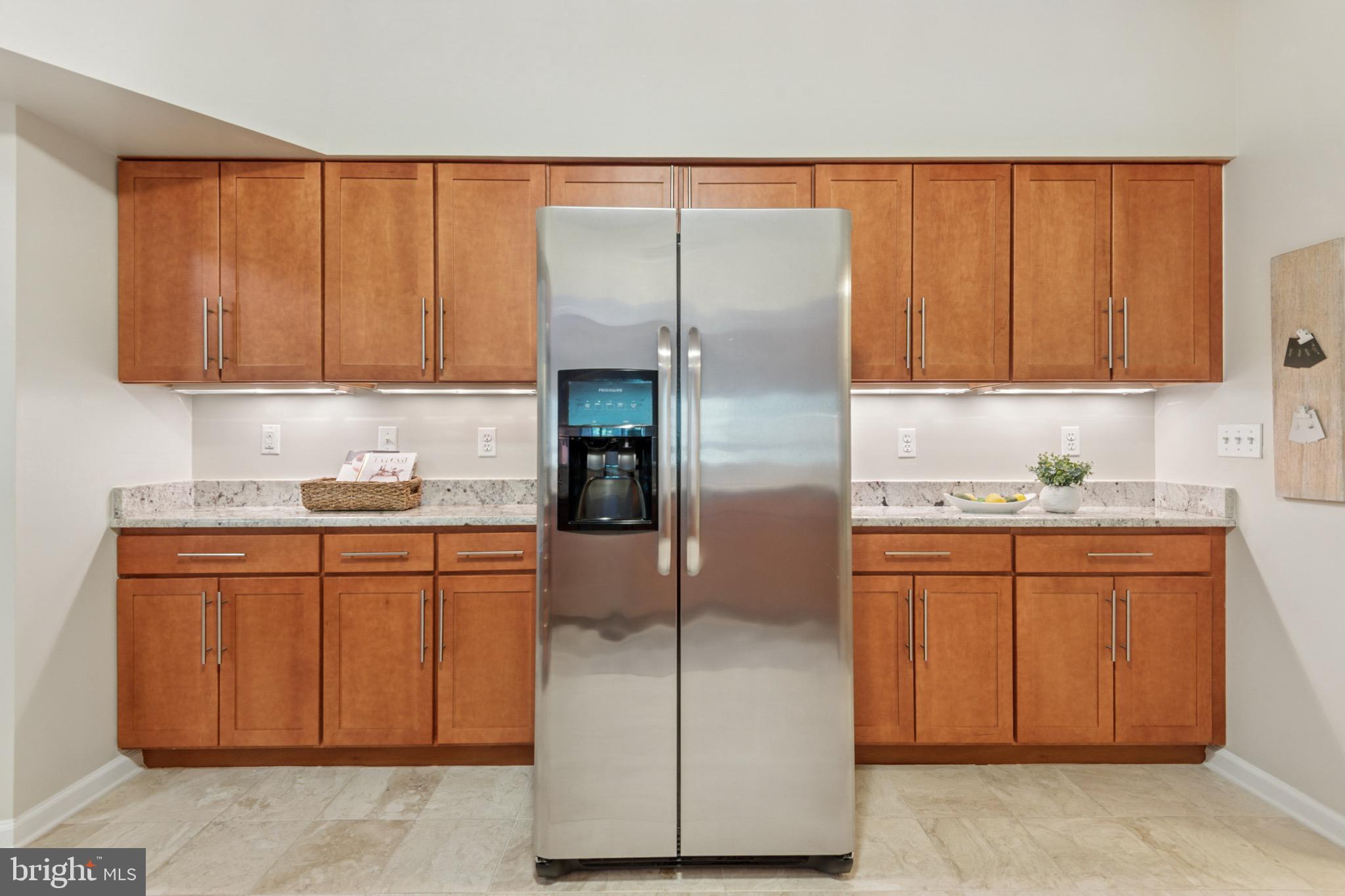 LEISURE WORLD - Residential