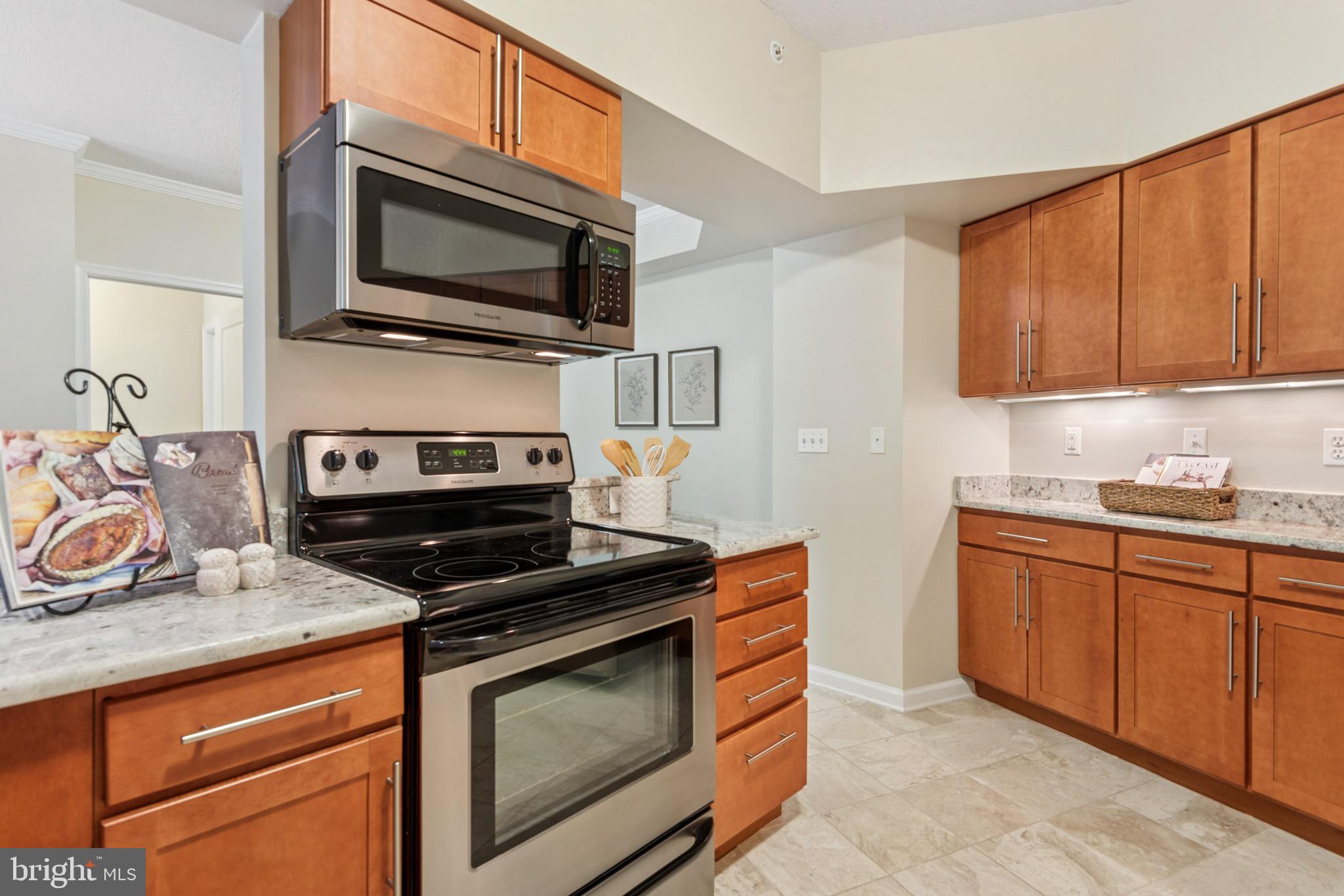 LEISURE WORLD - Residential