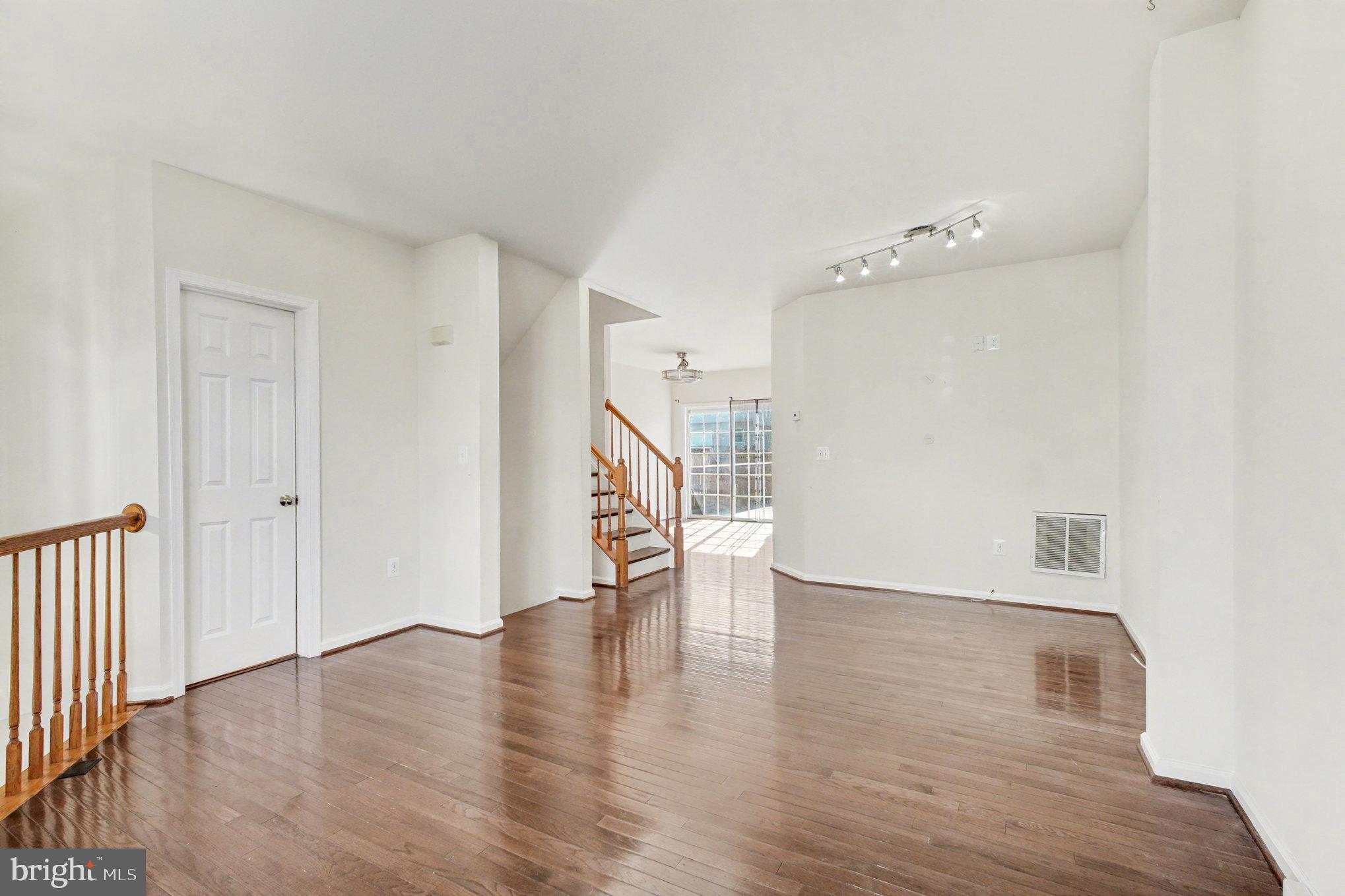 AZALEA WOODS - Residential Lease