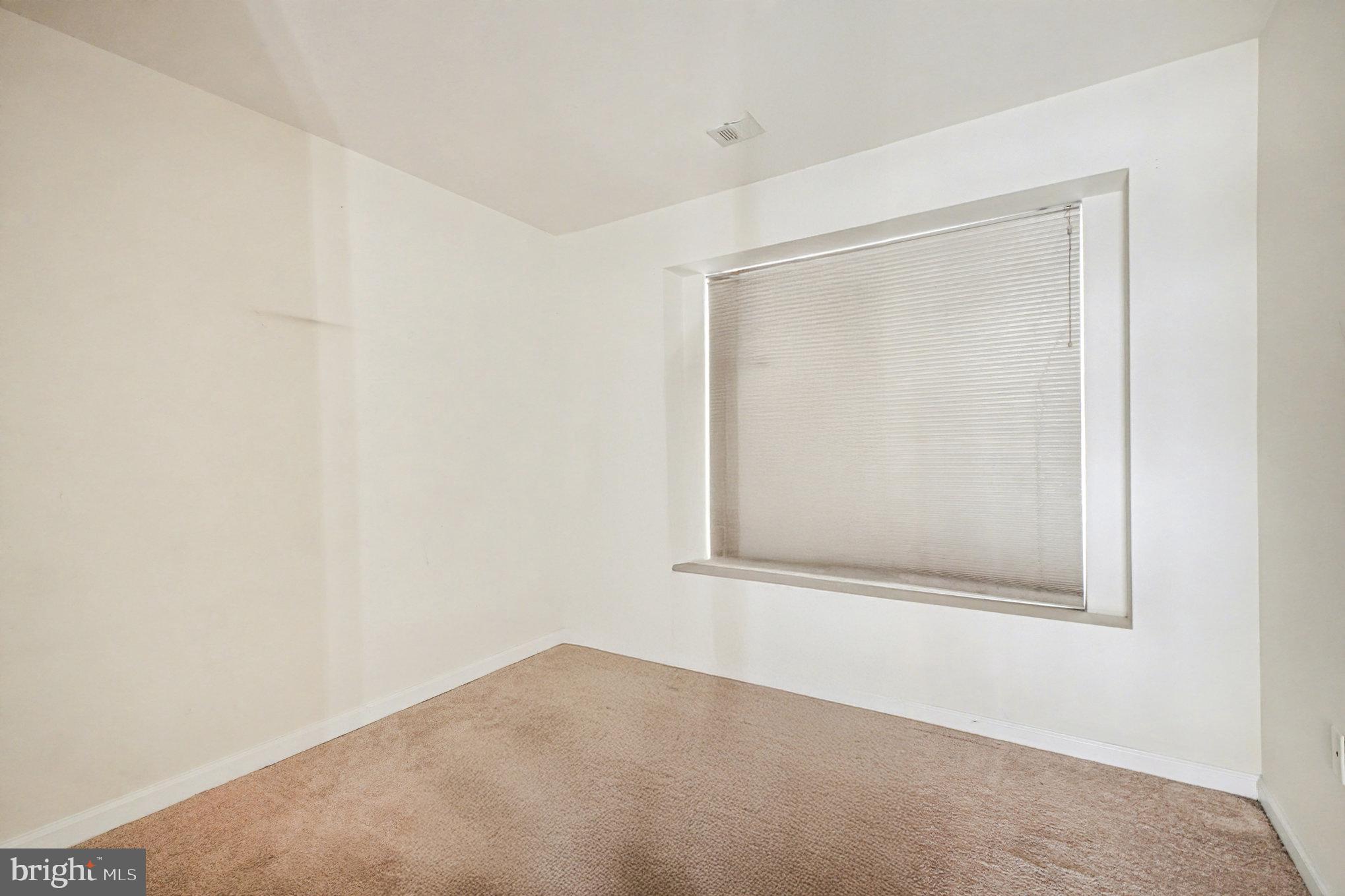 AZALEA WOODS - Residential Lease