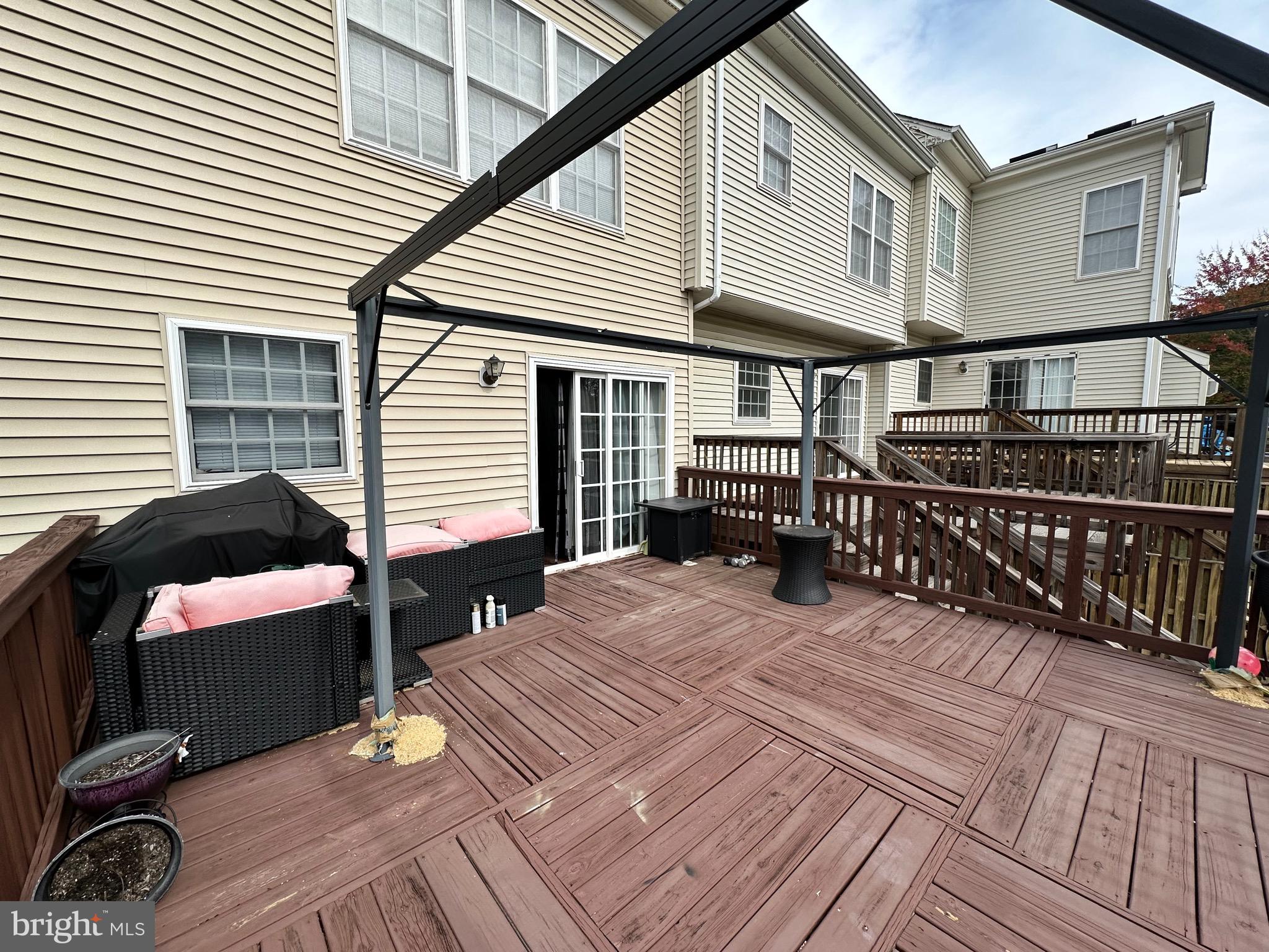 AZALEA WOODS - Residential Lease