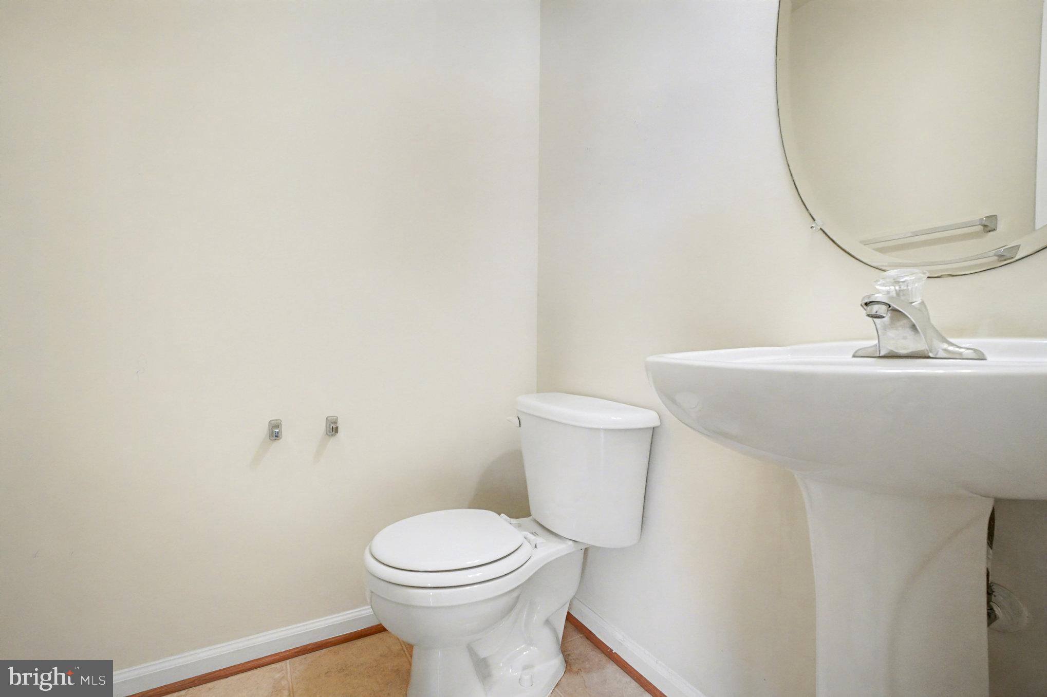 AZALEA WOODS - Residential Lease