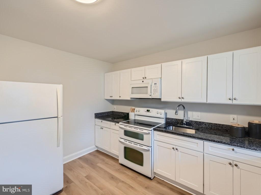 PARKVILLE - Residential