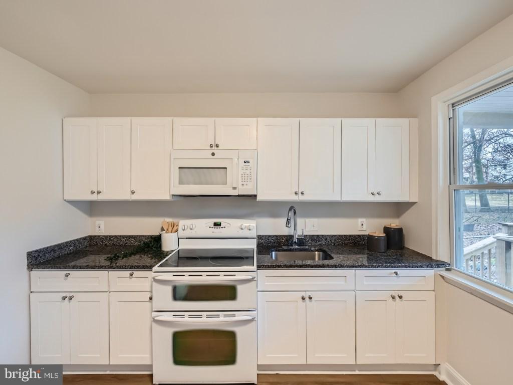 PARKVILLE - Residential