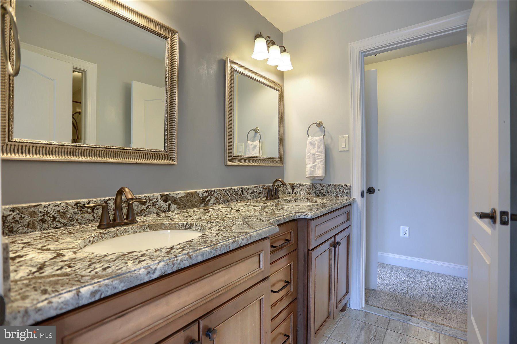 GABLERS SHORE - Residential
