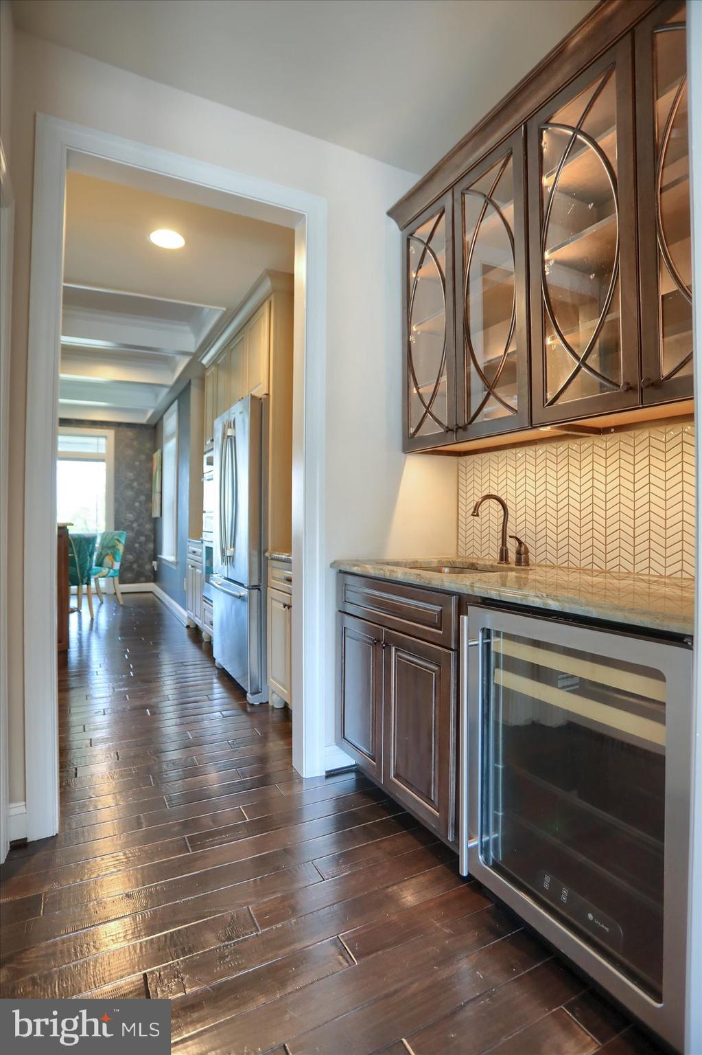 GABLERS SHORE - Residential