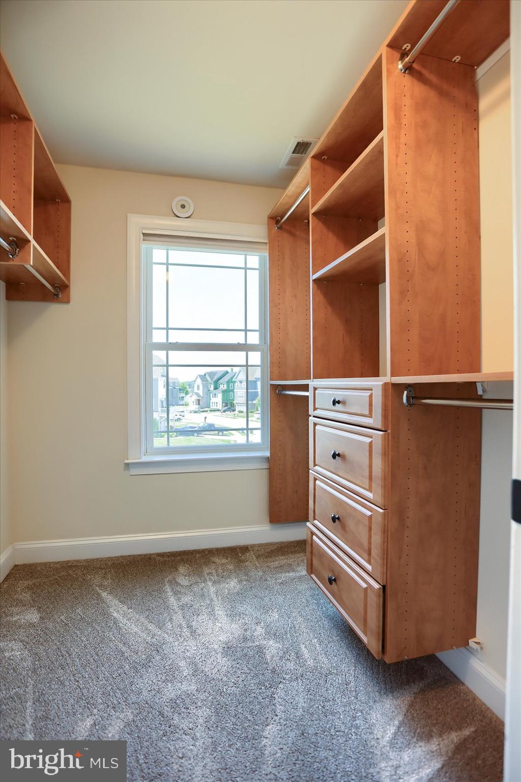 GABLERS SHORE - Residential