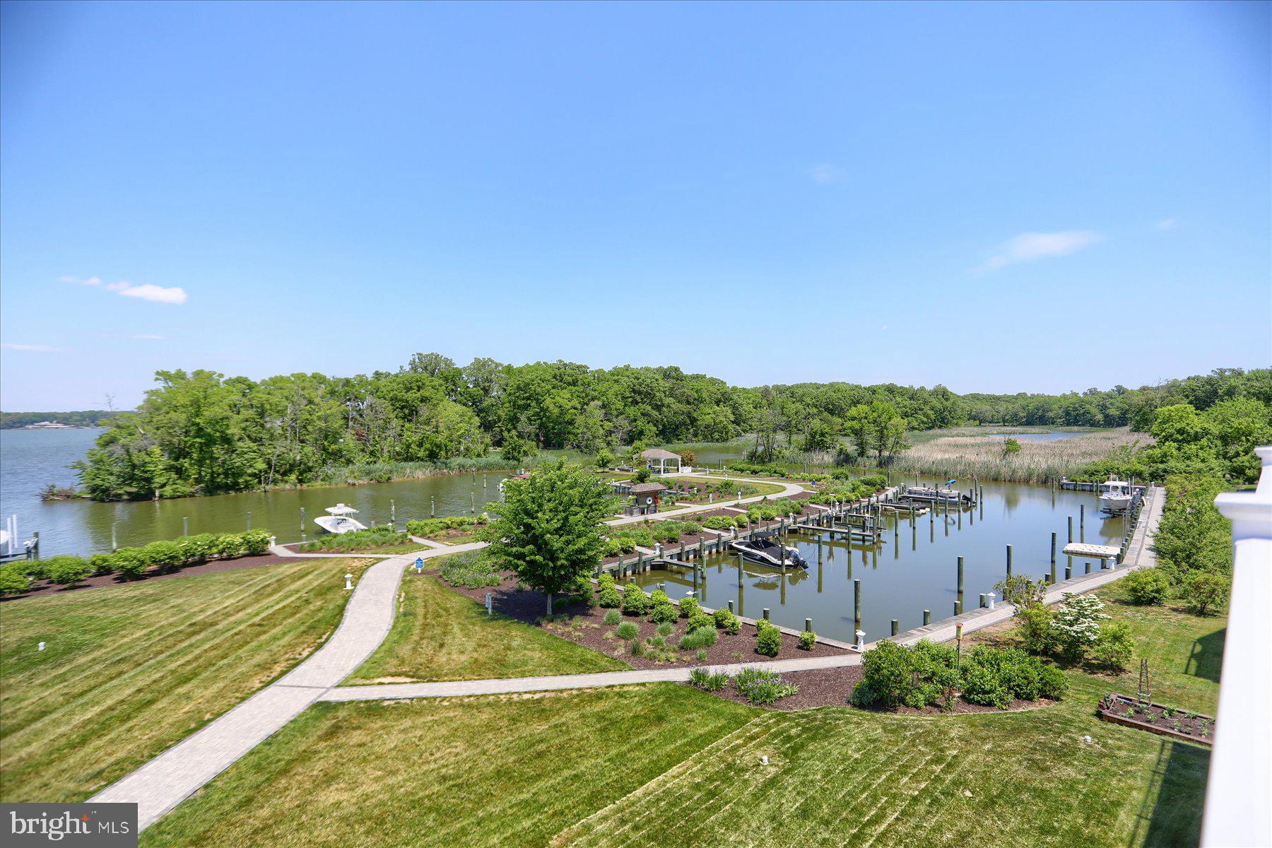 GABLERS SHORE - Residential