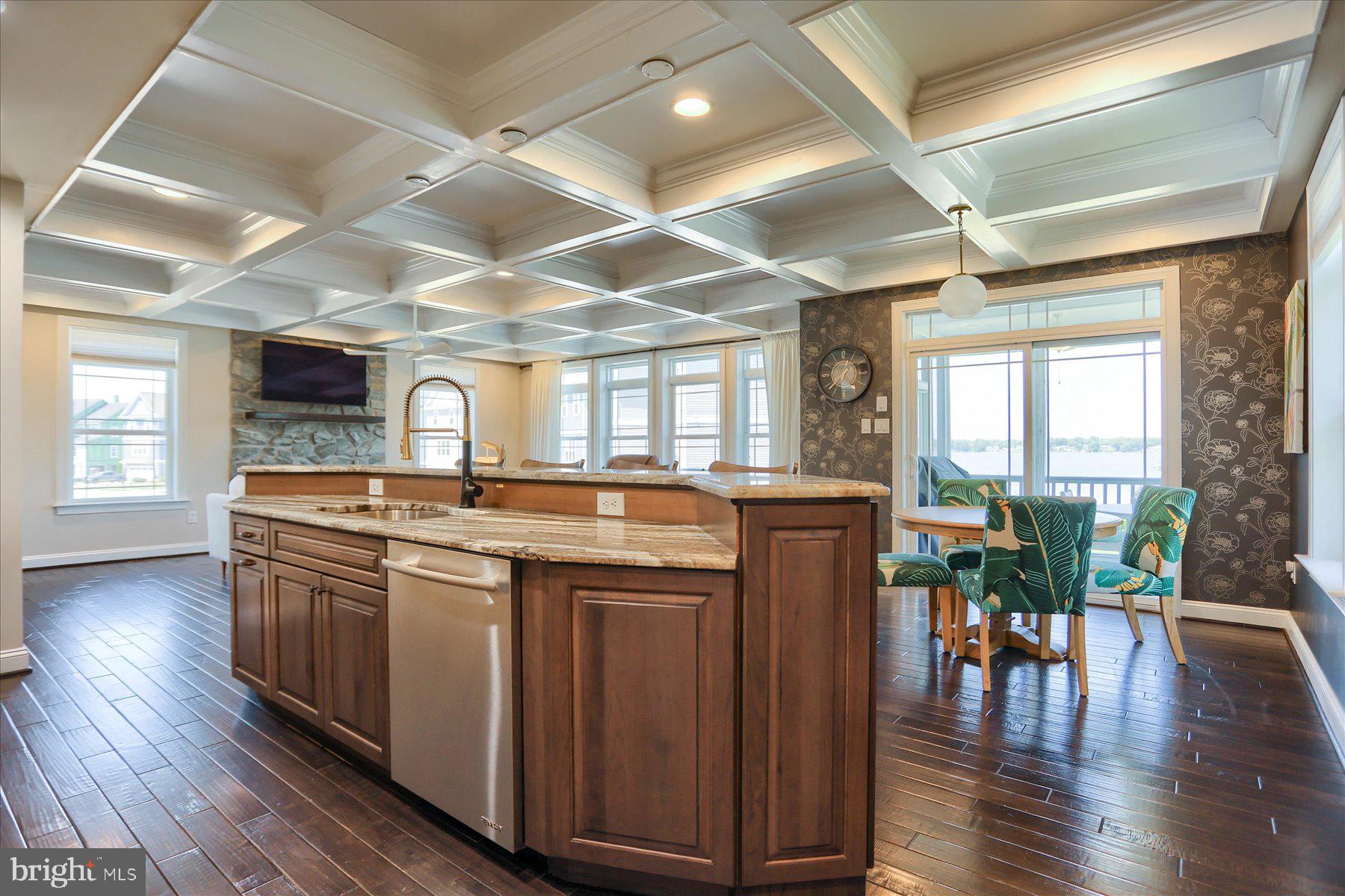 GABLERS SHORE - Residential