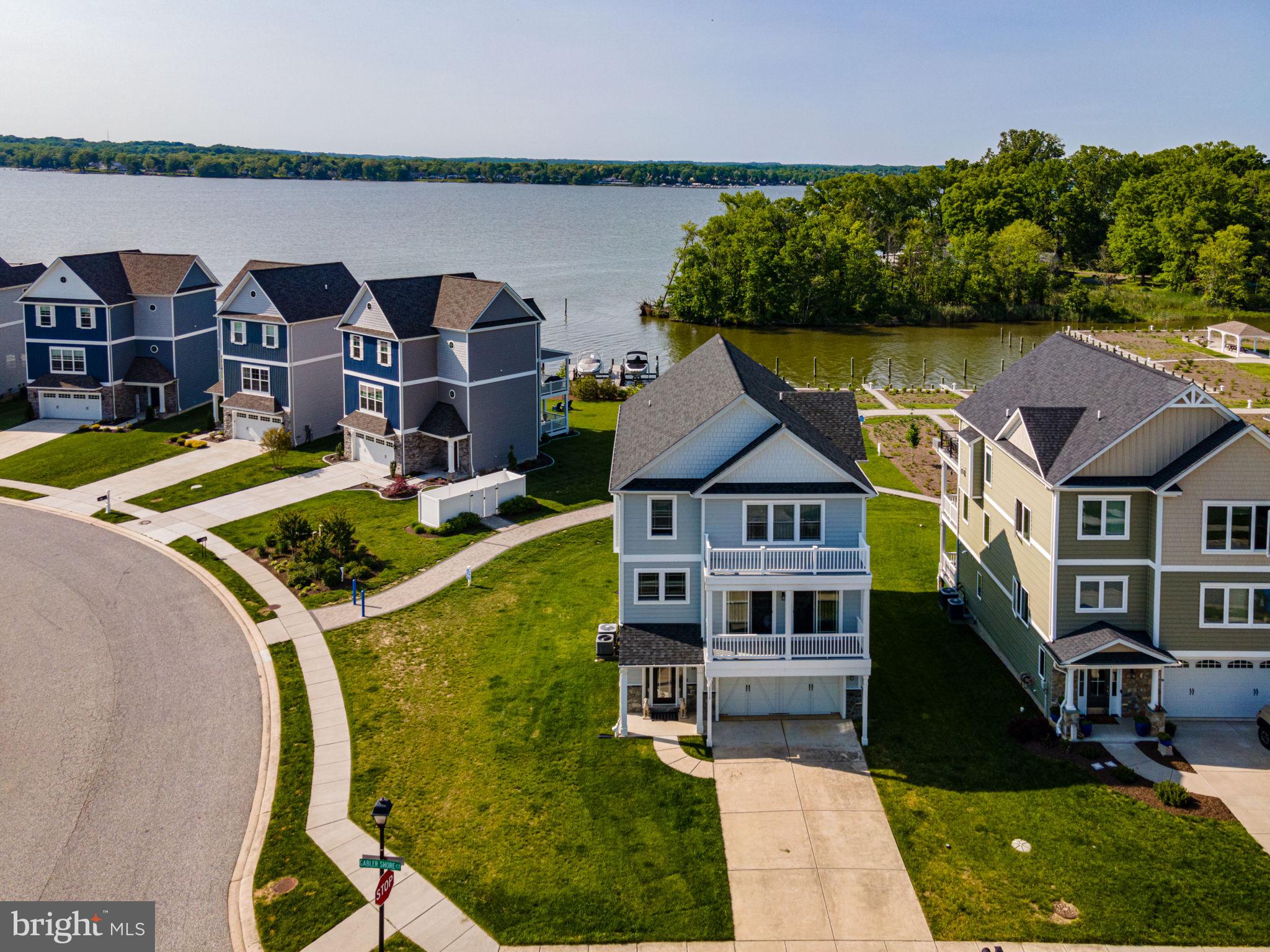 GABLERS SHORE - Residential