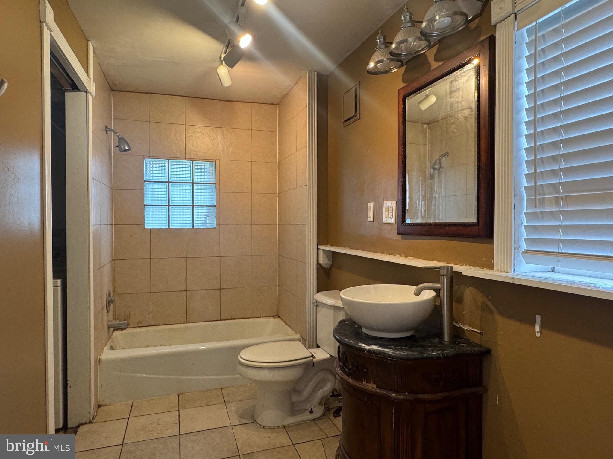 HISTORIC MIDTOWN - Residential