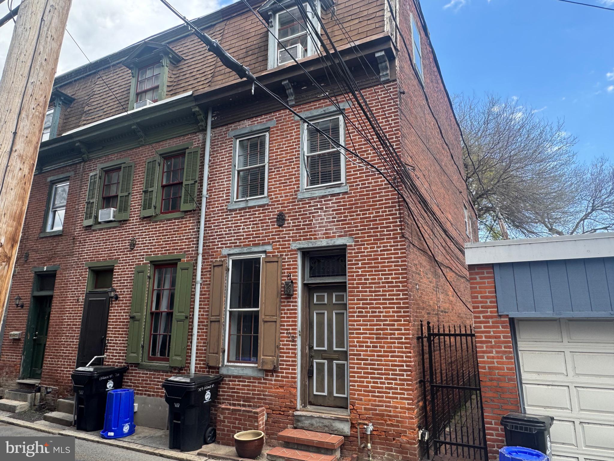 INVESTOR ALERT! Rare opportunity to purchase a property to renovate and resell or add to your rental portfolio. Tucked away on a quiet street in the Historic Capitol Area Neighborhood and just two blocks to the Capitol Complex, dining, downtown and much more. A plumbing leak has caused damage to the bathroom and kitchen, so this home offers great potential to a skilled handyman or contractor. Being sold "as-is". Property is not in the 100 year flood plain.