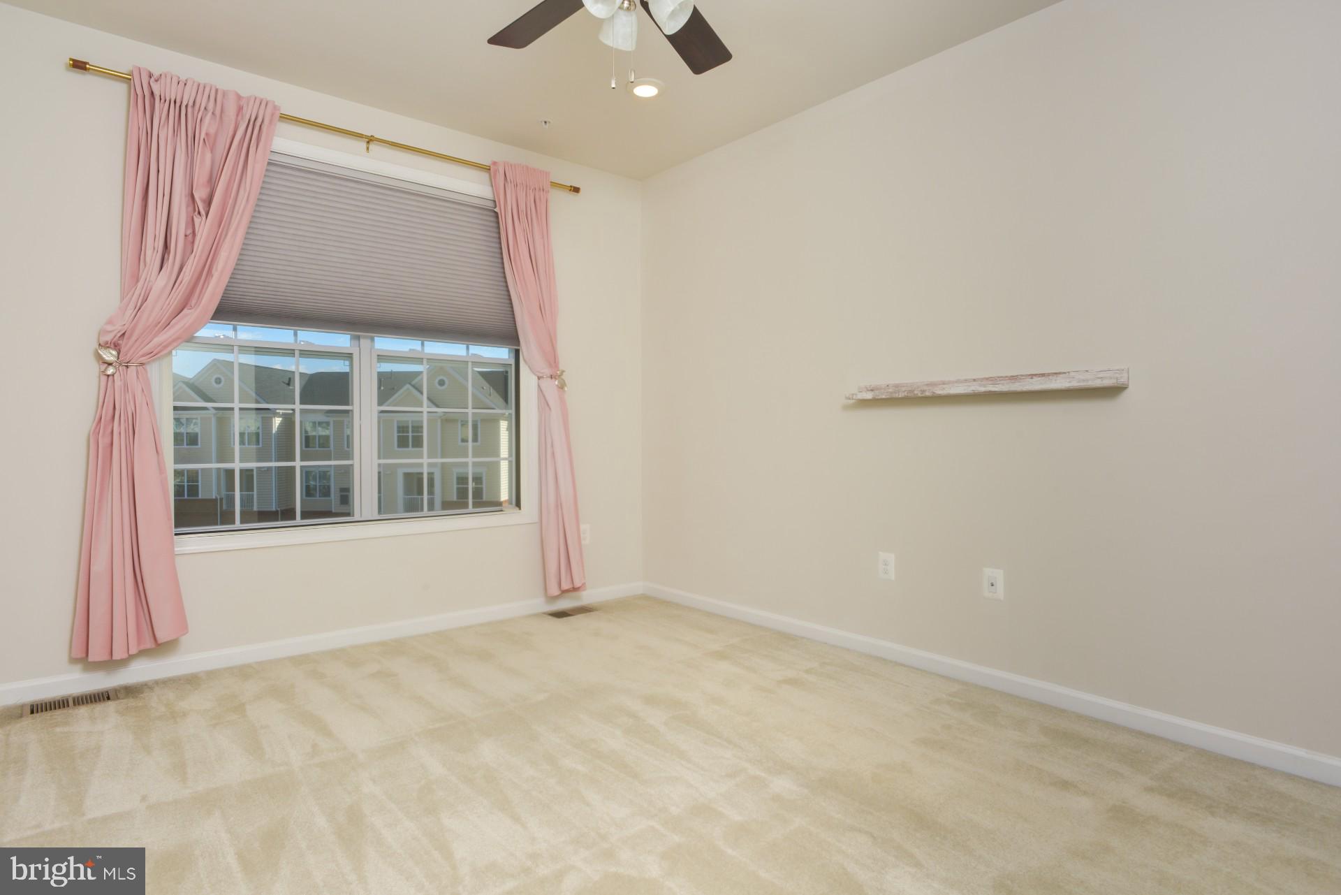 RIDGES AT LOUDOUN VALLEY - Residential