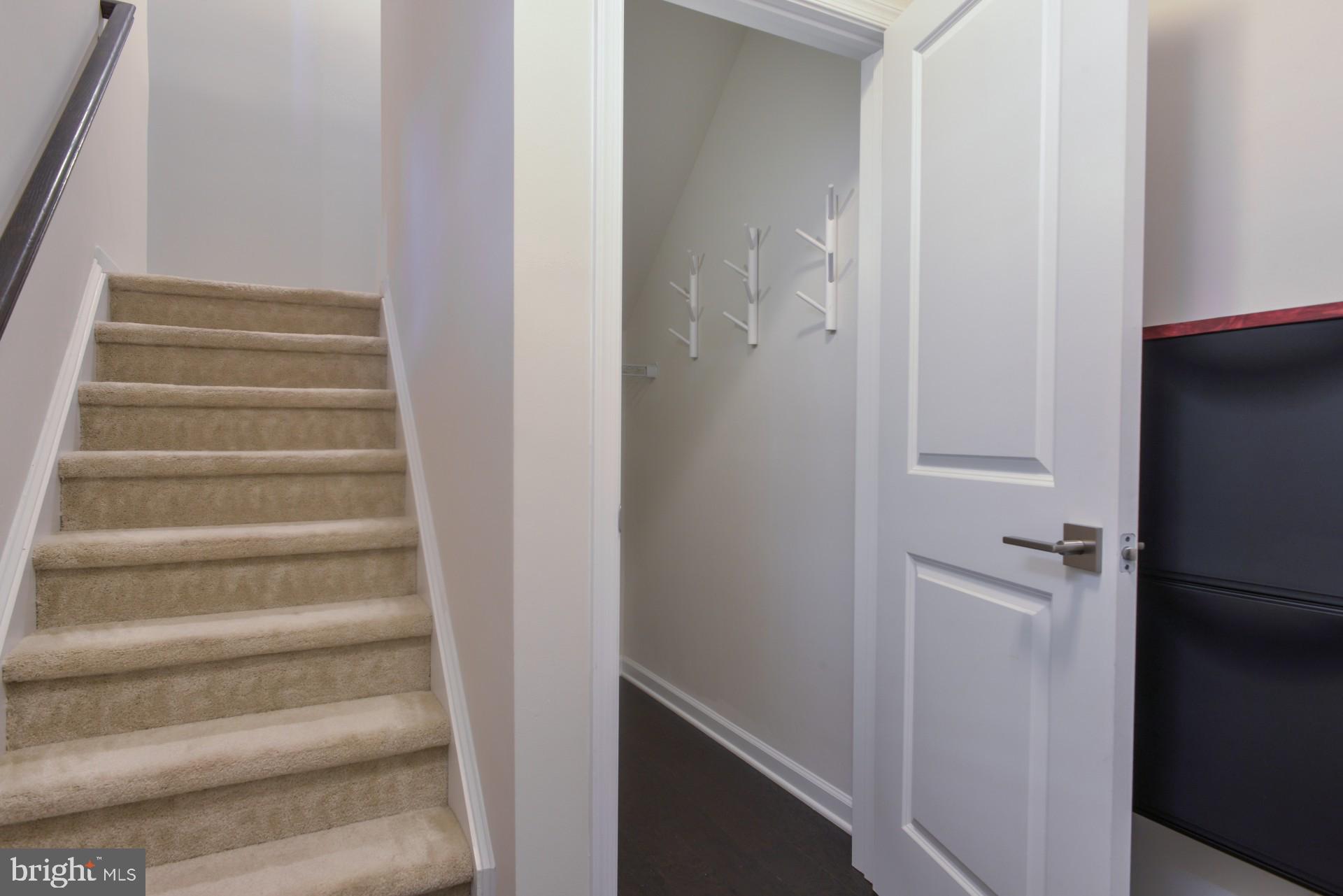 RIDGES AT LOUDOUN VALLEY - Residential