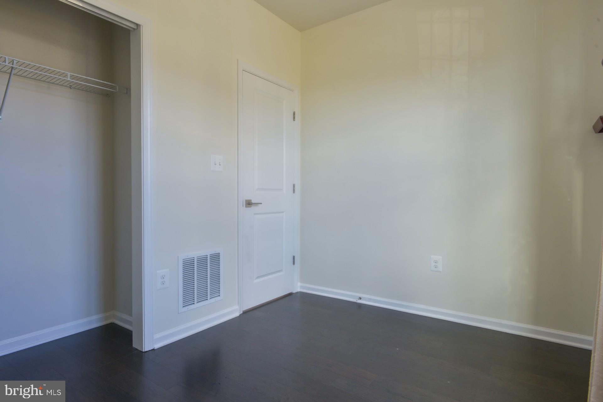 RIDGES AT LOUDOUN VALLEY - Residential