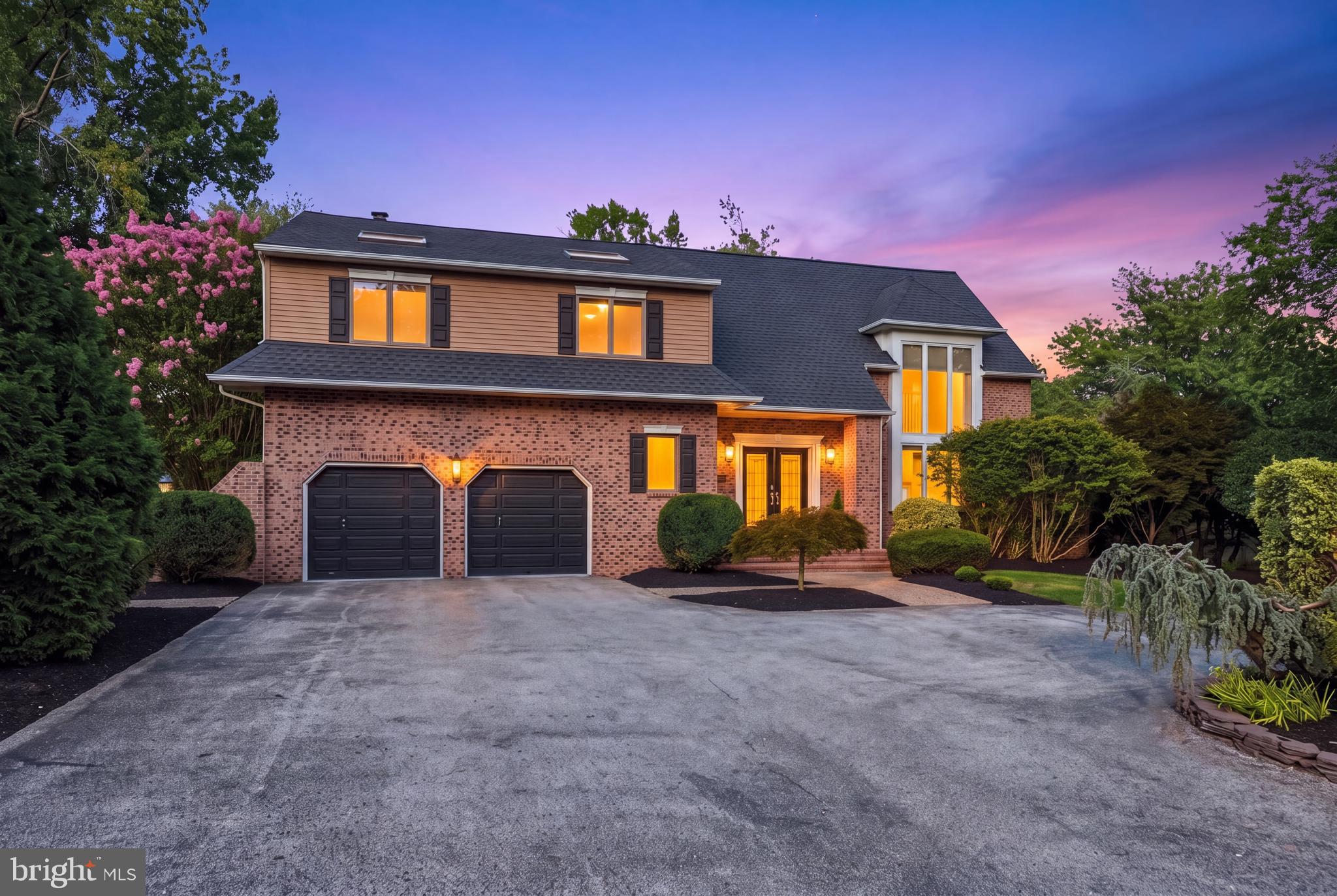276 GREENTREE ROAD