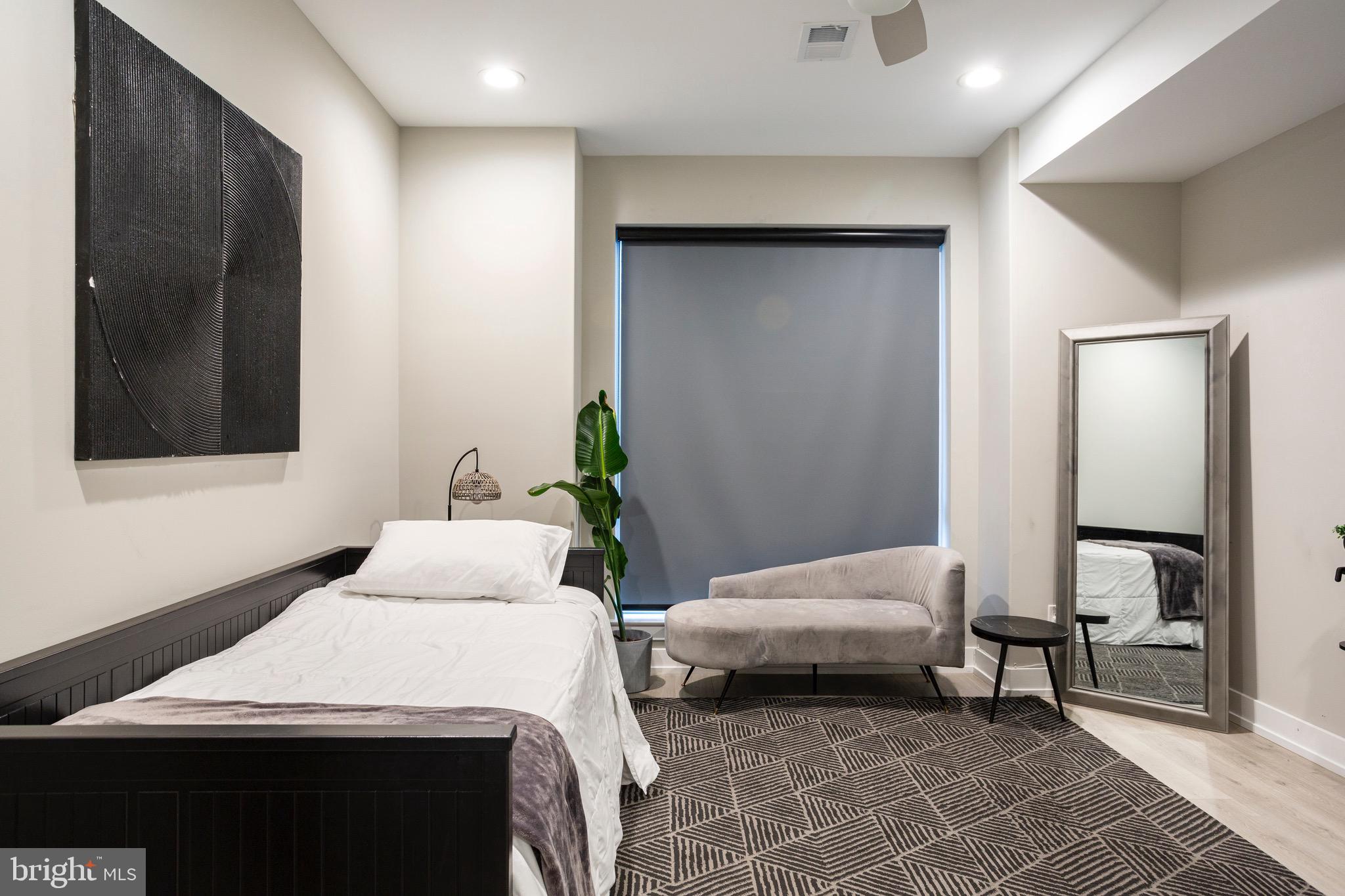 WEST KENSINGTON - Residential