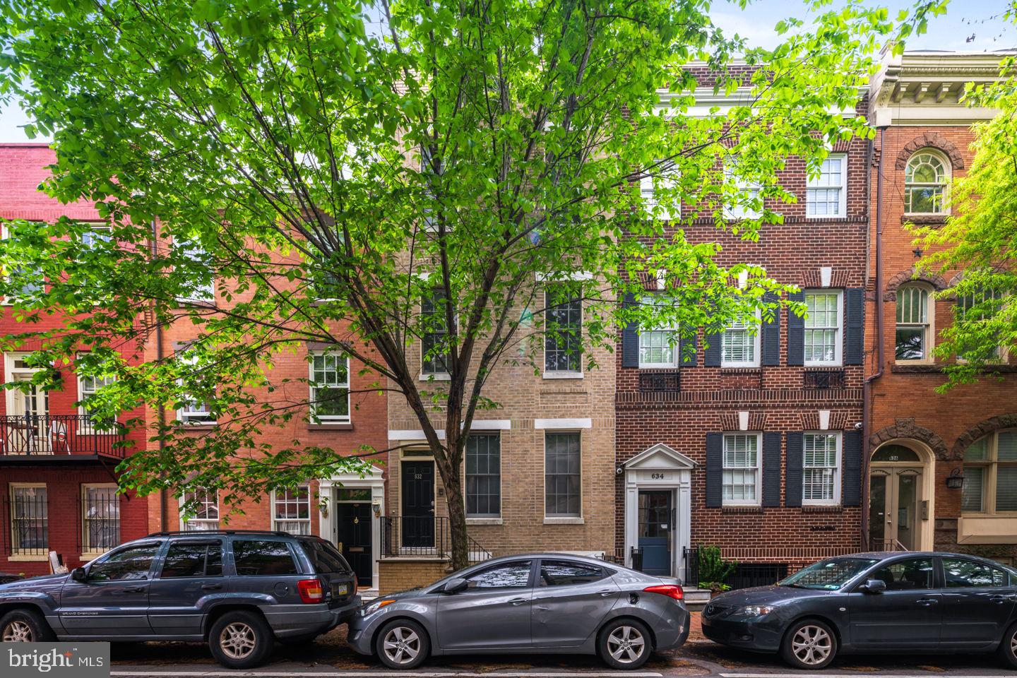 SOCIETY HILL - Residential Lease