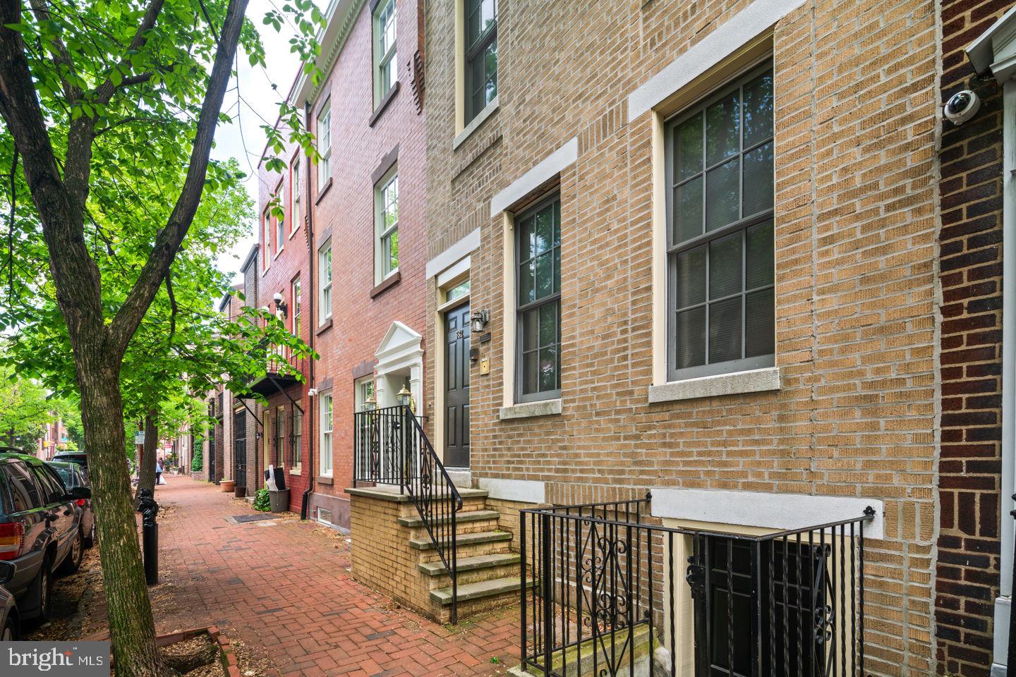 SOCIETY HILL - Residential Lease