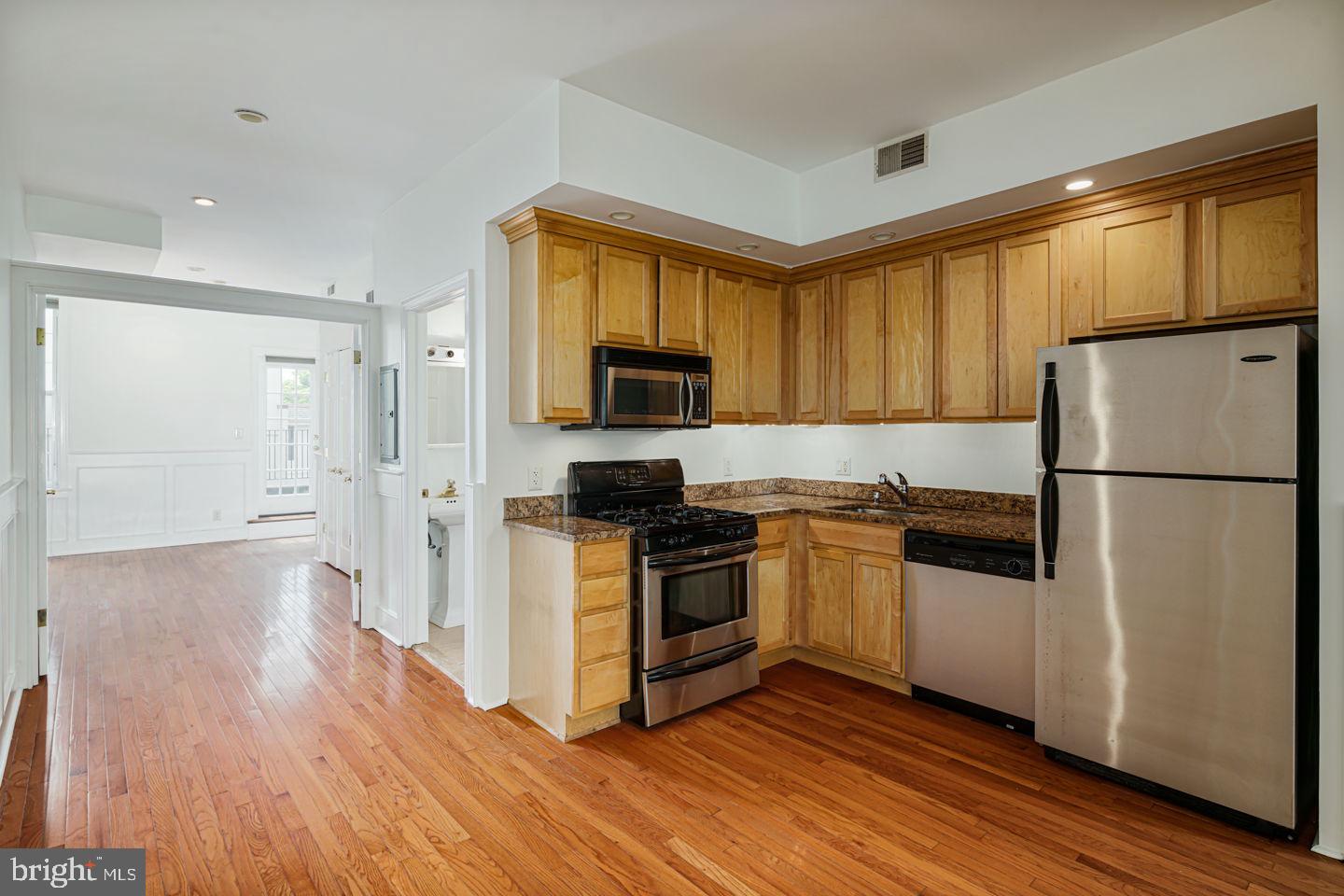 SOCIETY HILL - Residential Lease