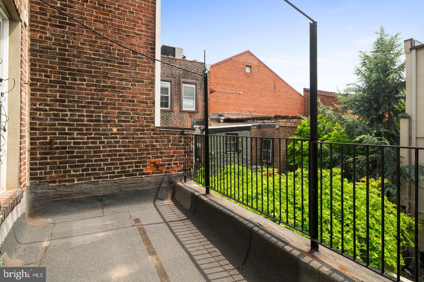 SOCIETY HILL - Residential Lease