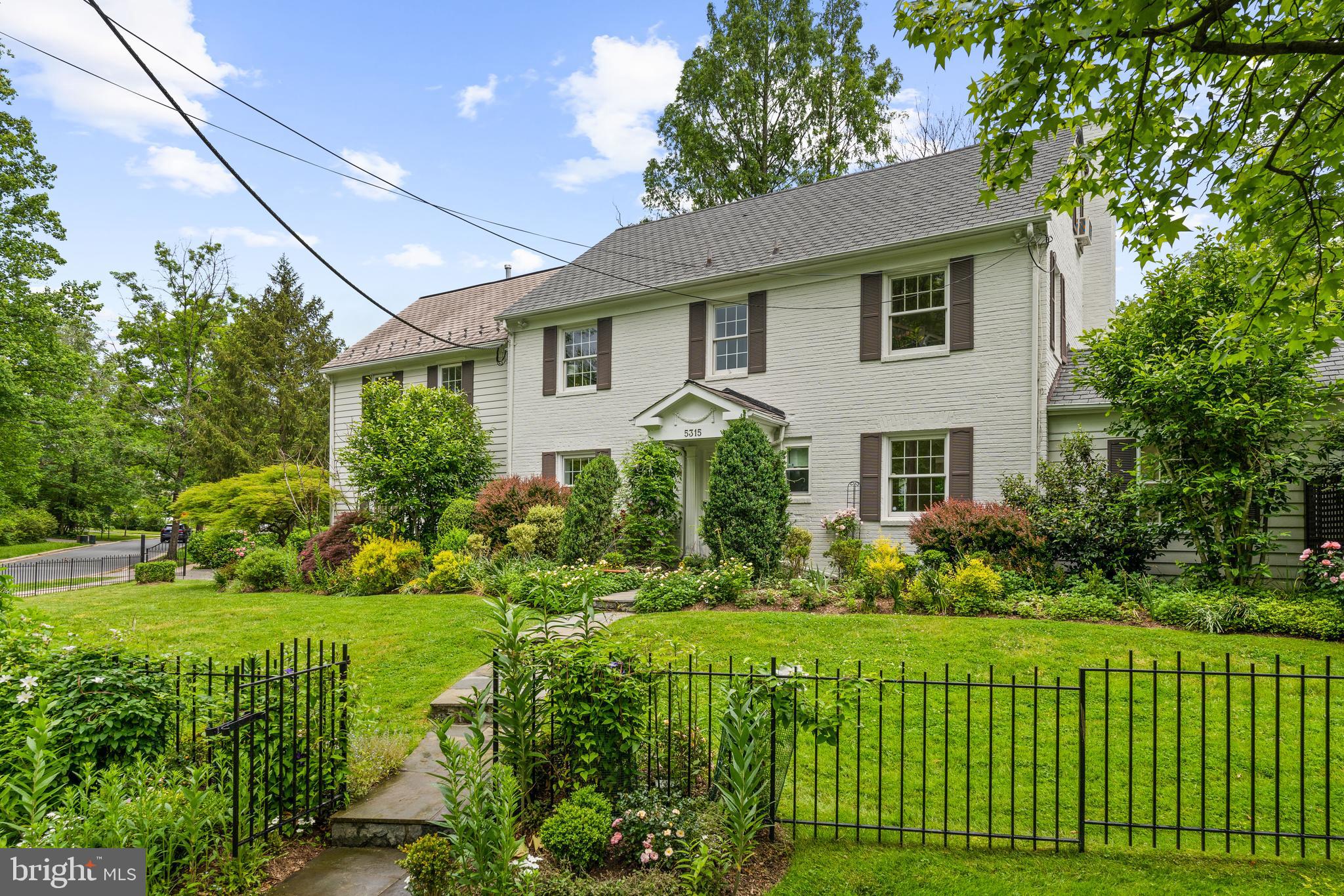 EDGEMOOR - Residential