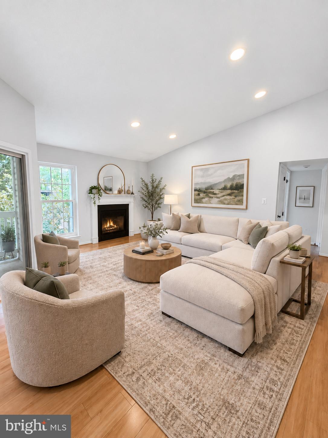 1525 LINCOLN WAY 304A
