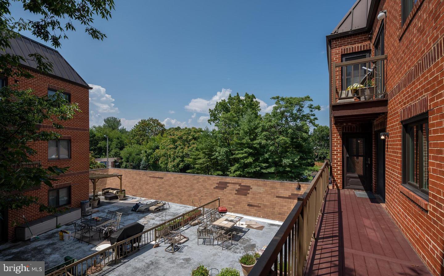 8 RUSSELL AVENUE 311